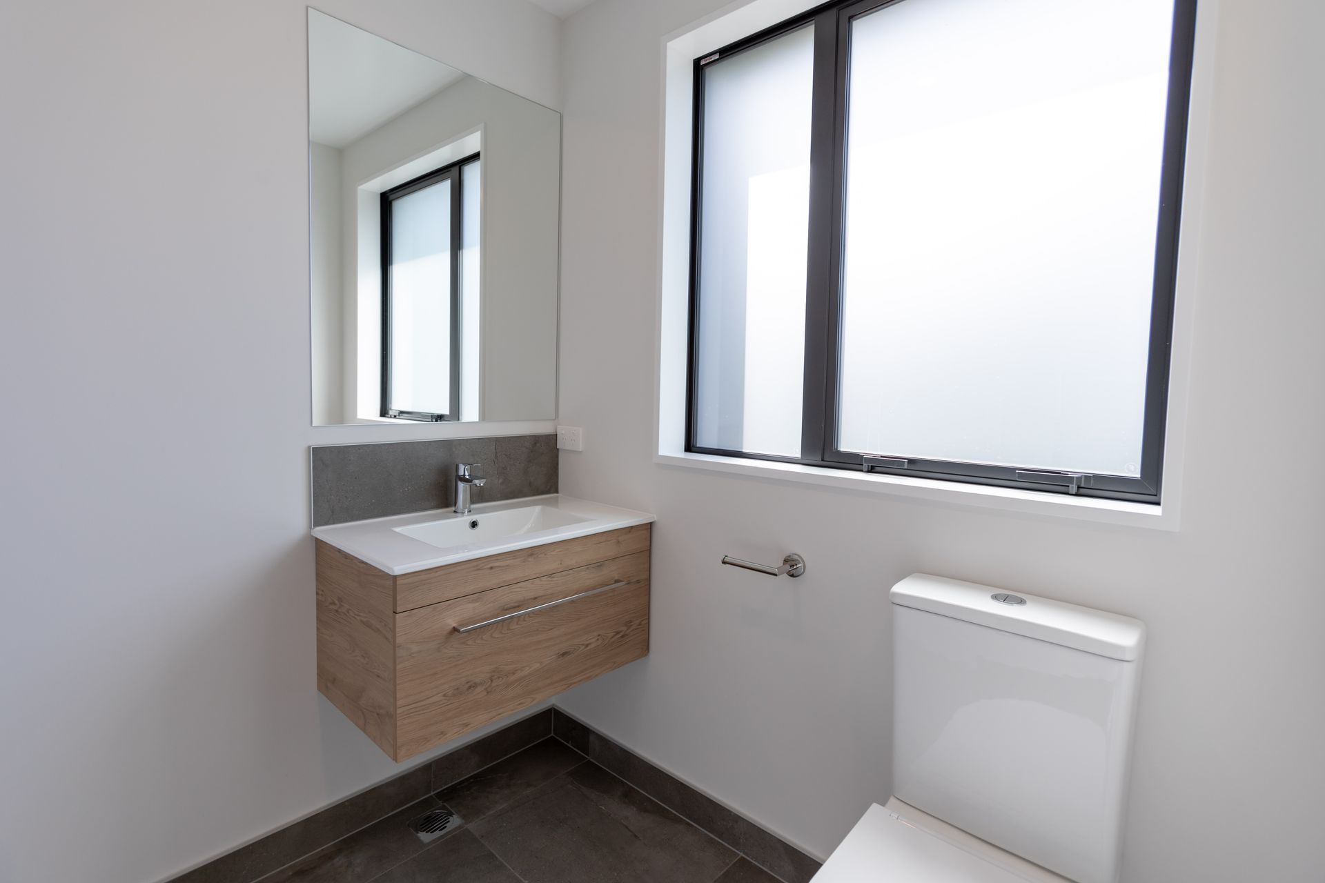 Grafton Street, Waltham - x6 townhouses