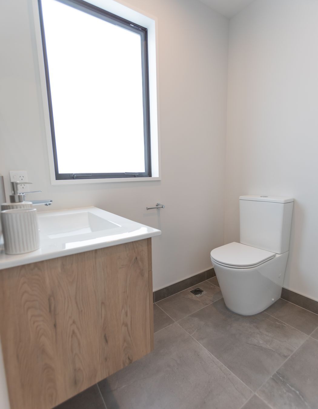 Selwyn St, Spreydon - x5 townhouses