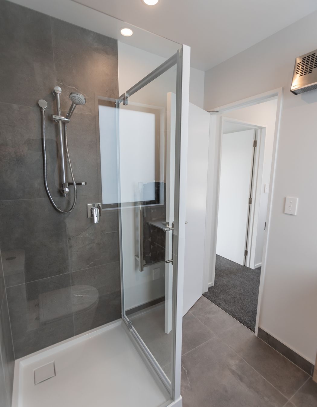 Selwyn St, Spreydon - x5 townhouses