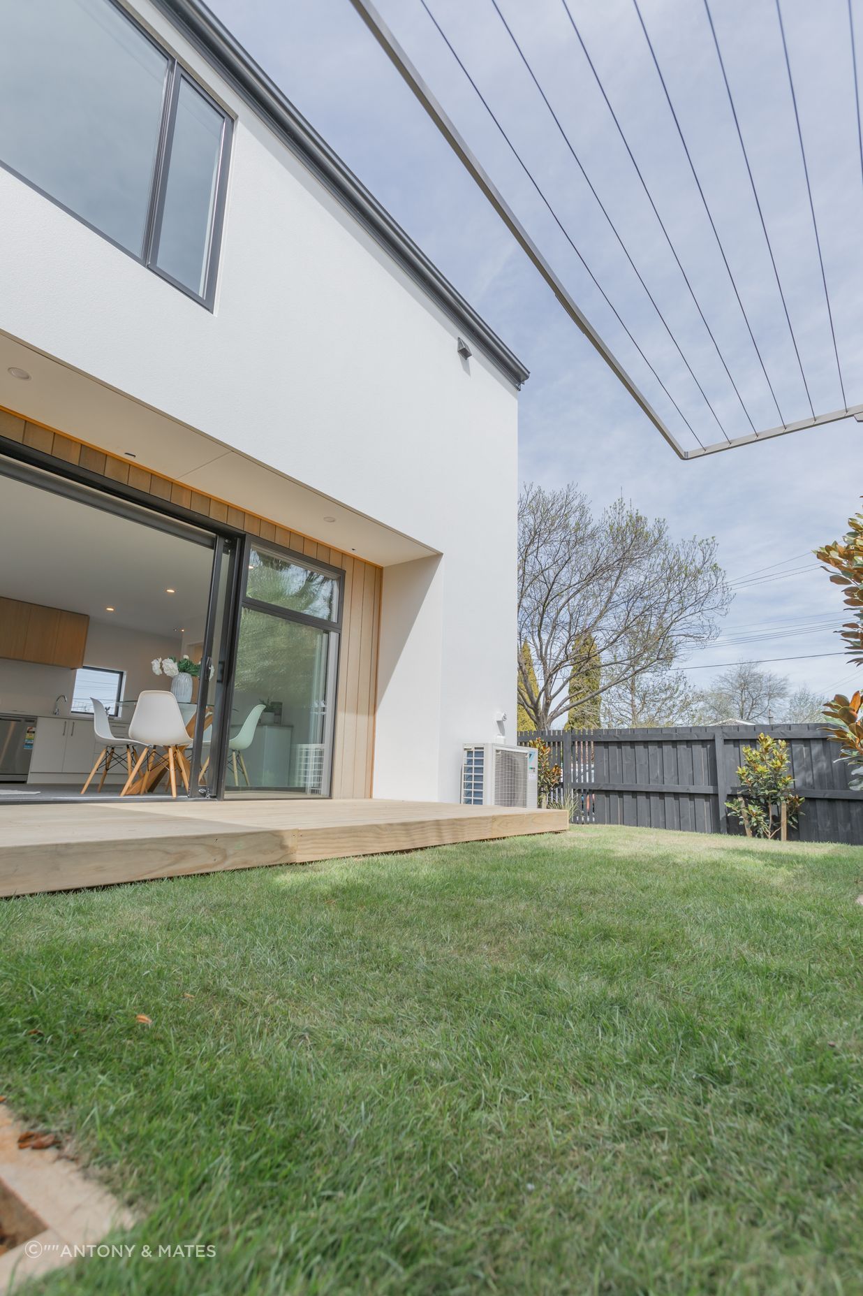 Selwyn St, Spreydon - x5 townhouses