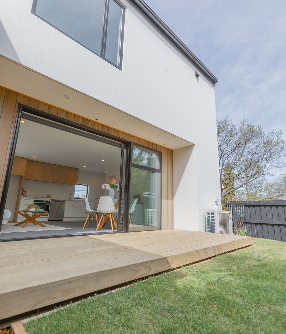 Selwyn St, Spreydon - x5 townhouses