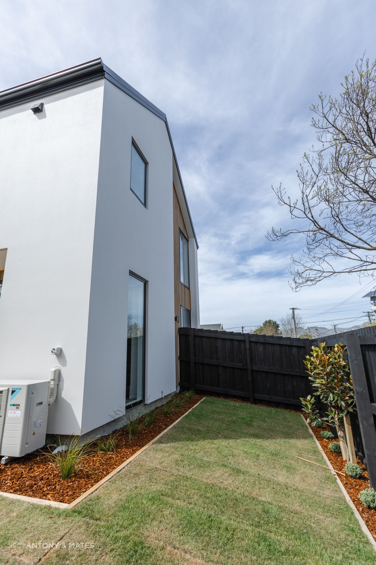 Selwyn St, Spreydon - x5 townhouses