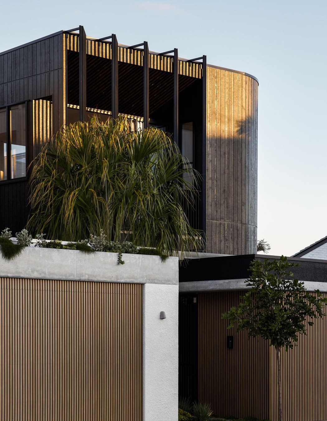 Reece-Keil-Haight-Ashbury-Weathergroove-Woodsman-Dulux-Natural-White-Dulux-.jpg