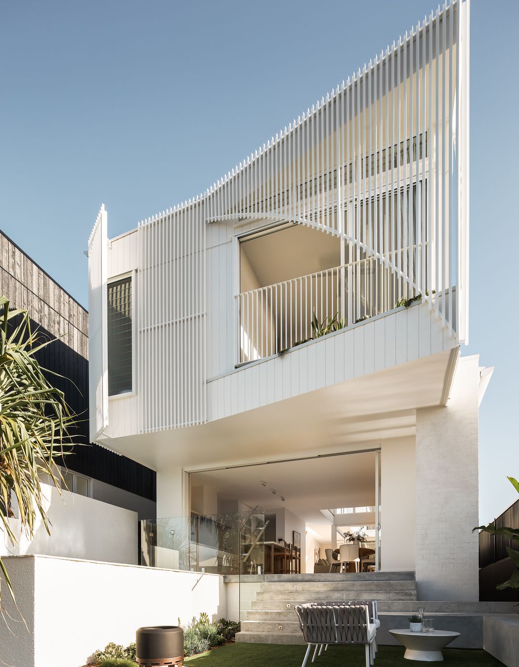 Reece-Keil-Haight-Ashbury-Weathergroove-Woodsman-Dulux-Natural-White-Dulux-Ni-1.jpg