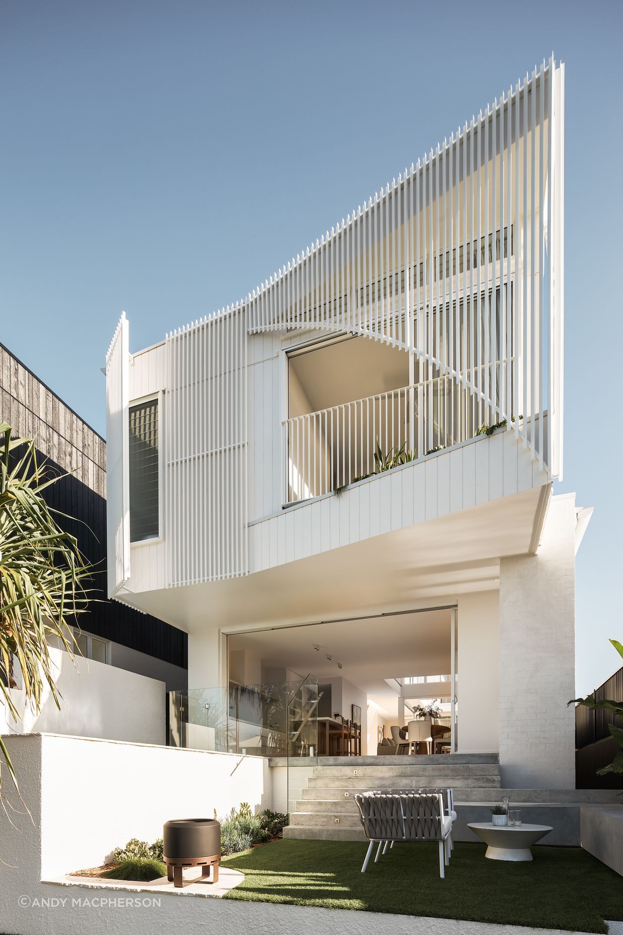 Reece-Keil-Haight-Ashbury-Weathergroove-Woodsman-Dulux-Natural-White-Dulux-Ni-1.jpg