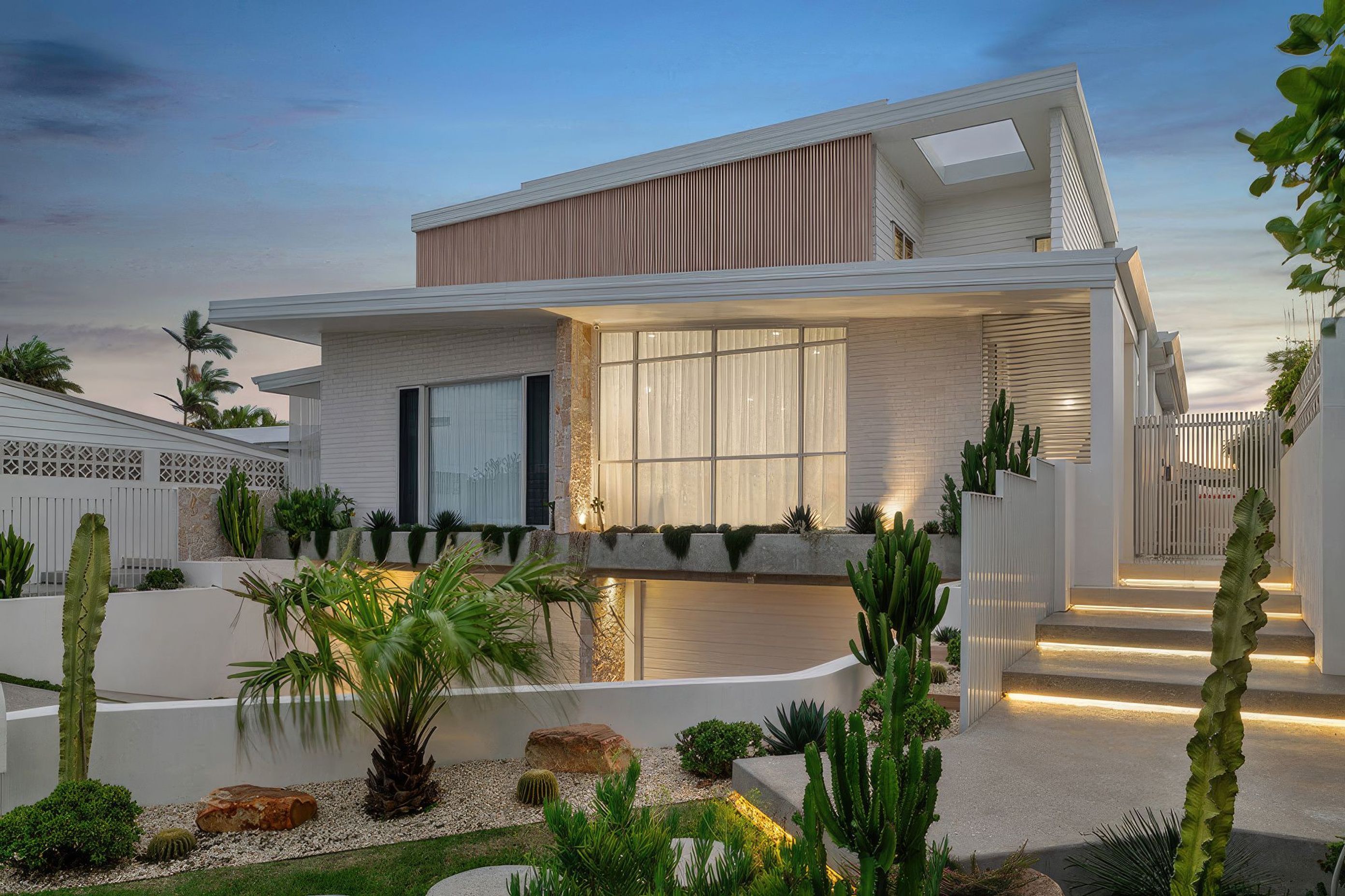 ScaledPalmSprings041000x-standard-scale-200x.jpg