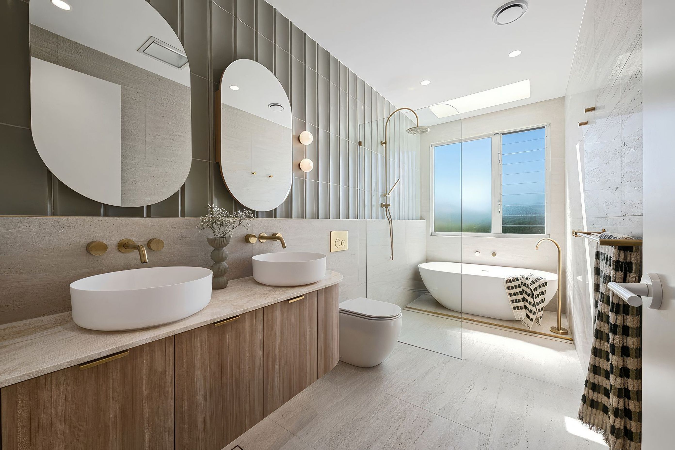 ScaledPalmSprings05560293d9-b865-4823-bc05-ac346e46fbf91000x-standard-scale-200x.jpg