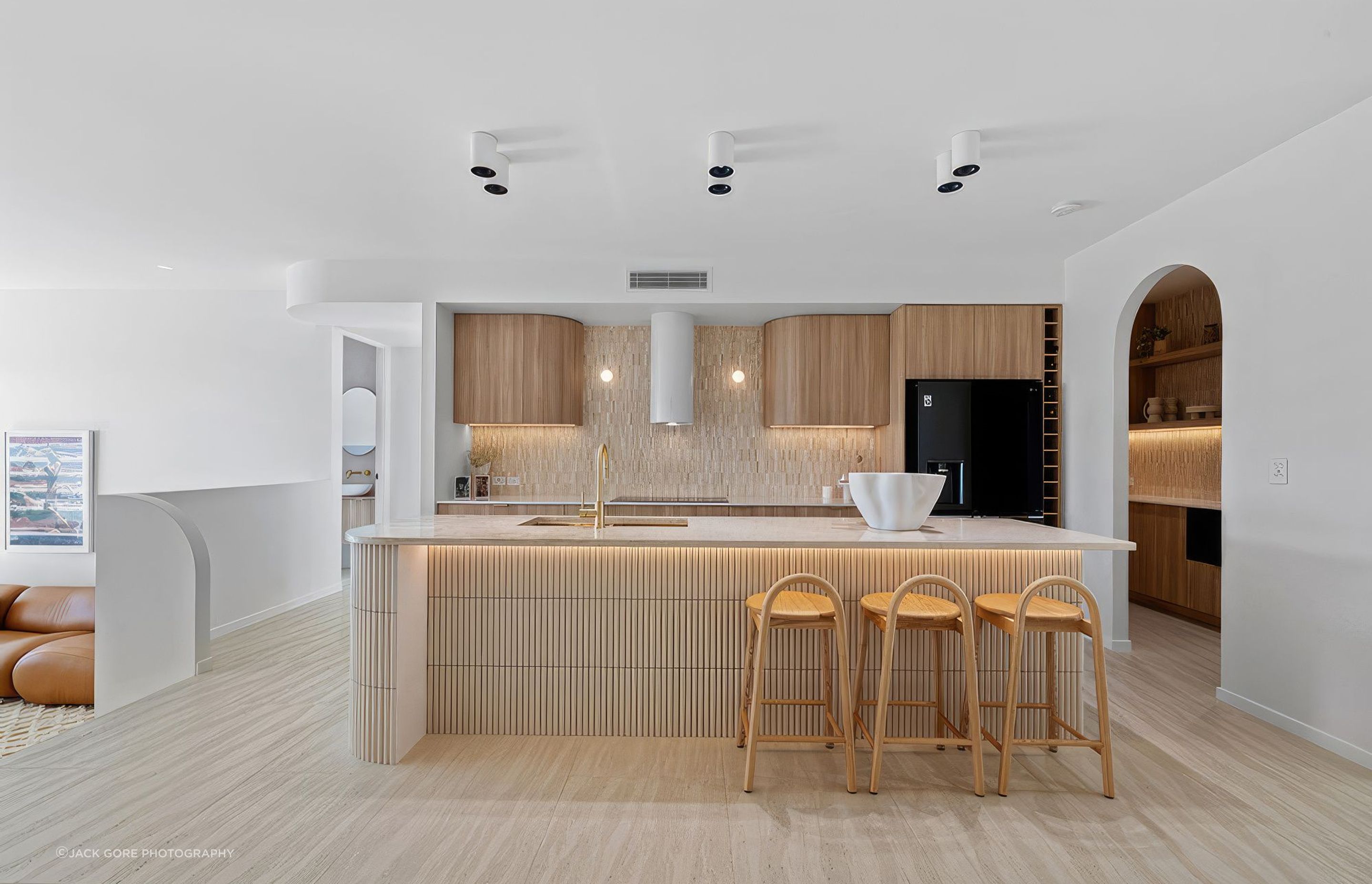 ScaledPalmSprings103698bf27-ec47-442f-acb2-329ab0e109b11000x-standard-scale-200x.jpg