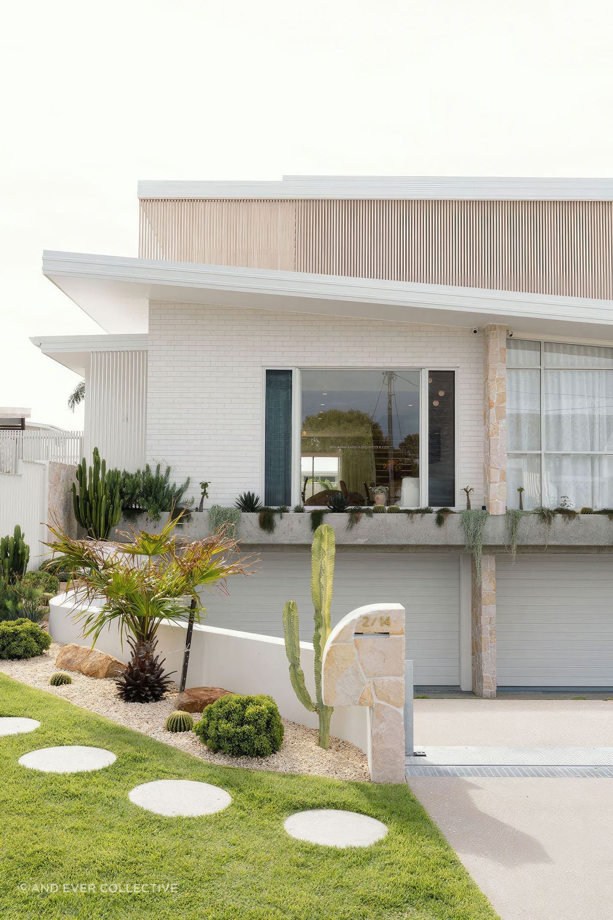 ScaledPalmSpringsAbode031000x-standard-scale-200x.jpeg