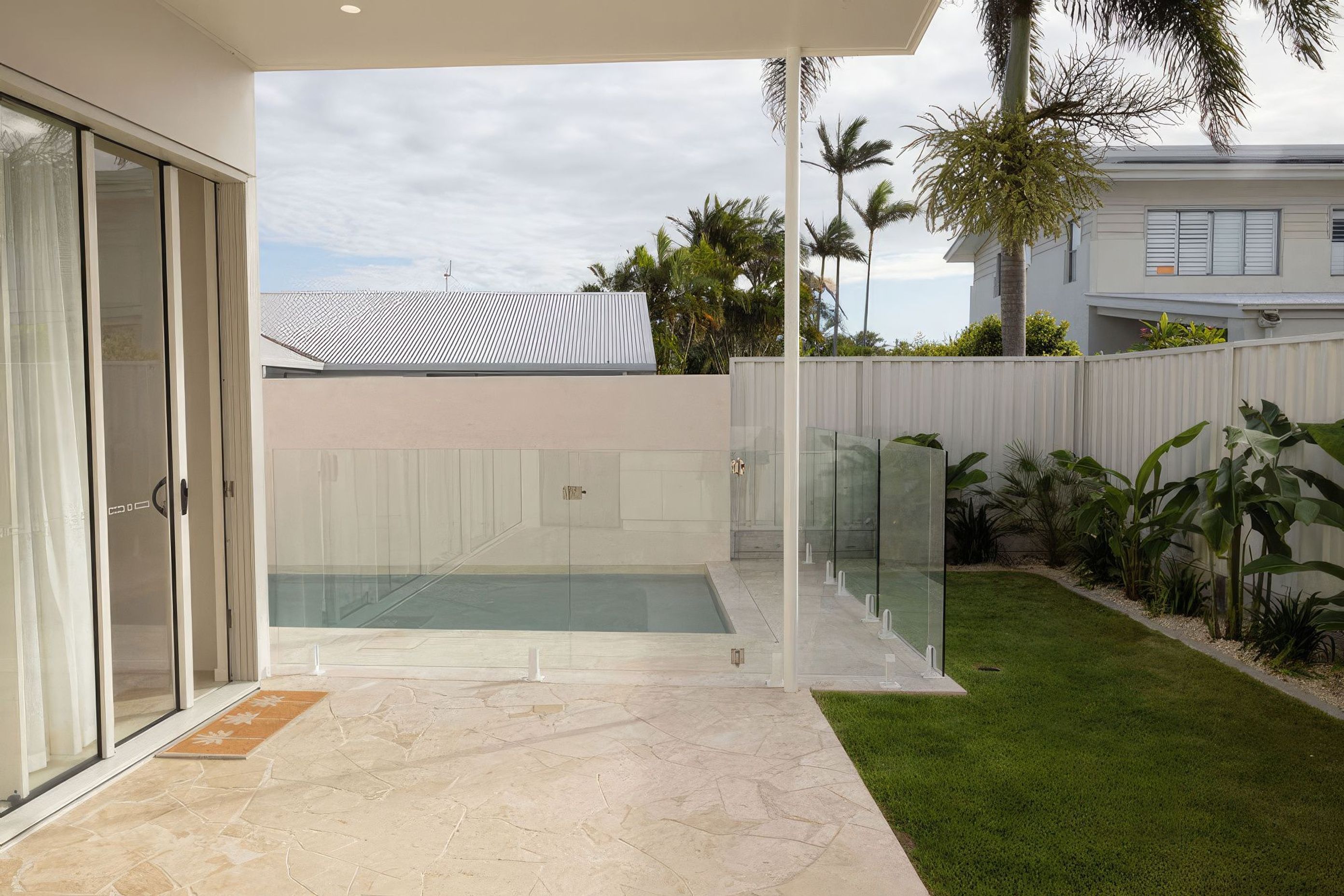 ScaledPalmSpringsAbode251000x-standard-scale-200x.jpeg