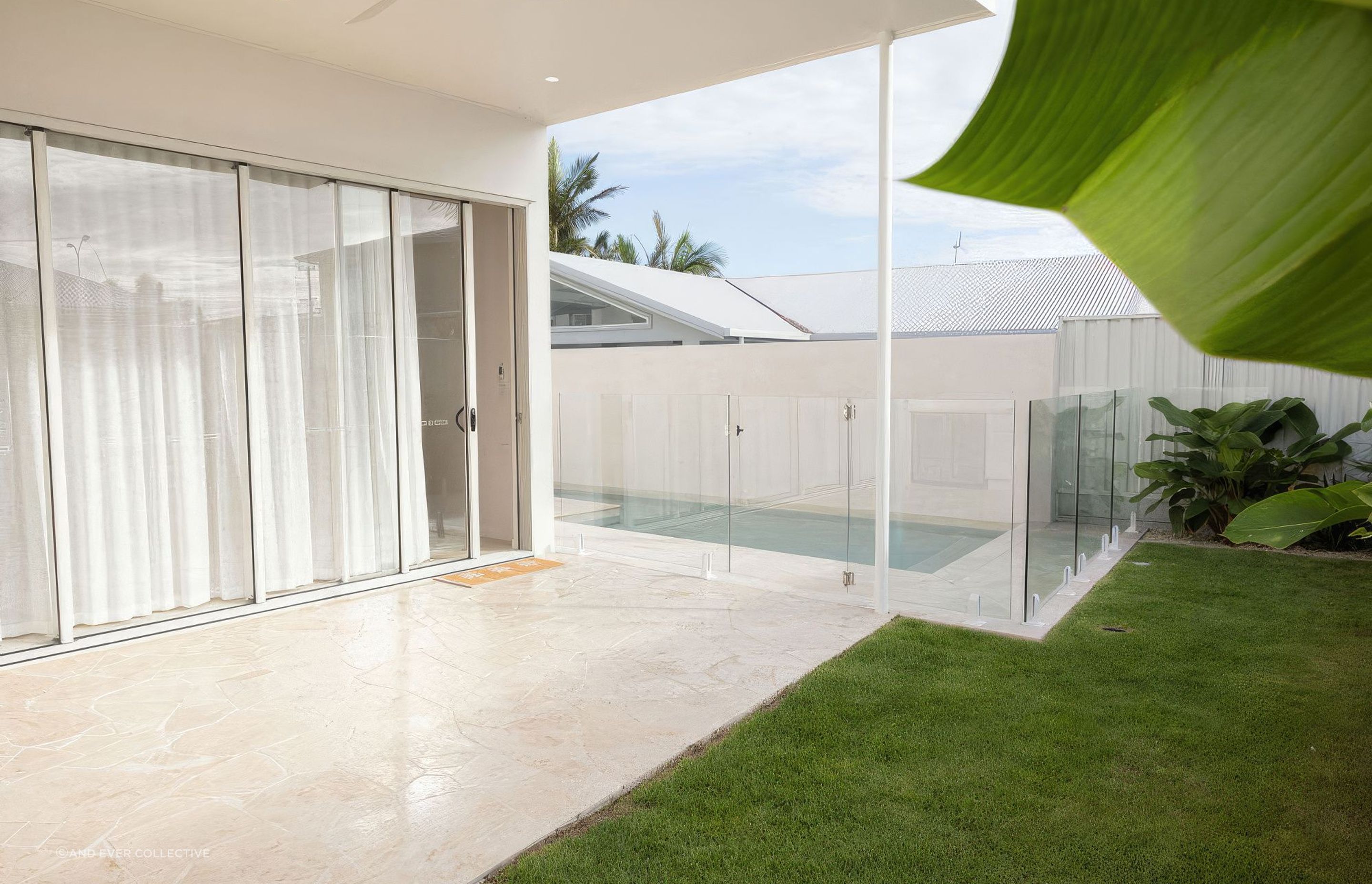 ScaledPalmSpringsAbode261000x-standard-scale-200x.jpeg