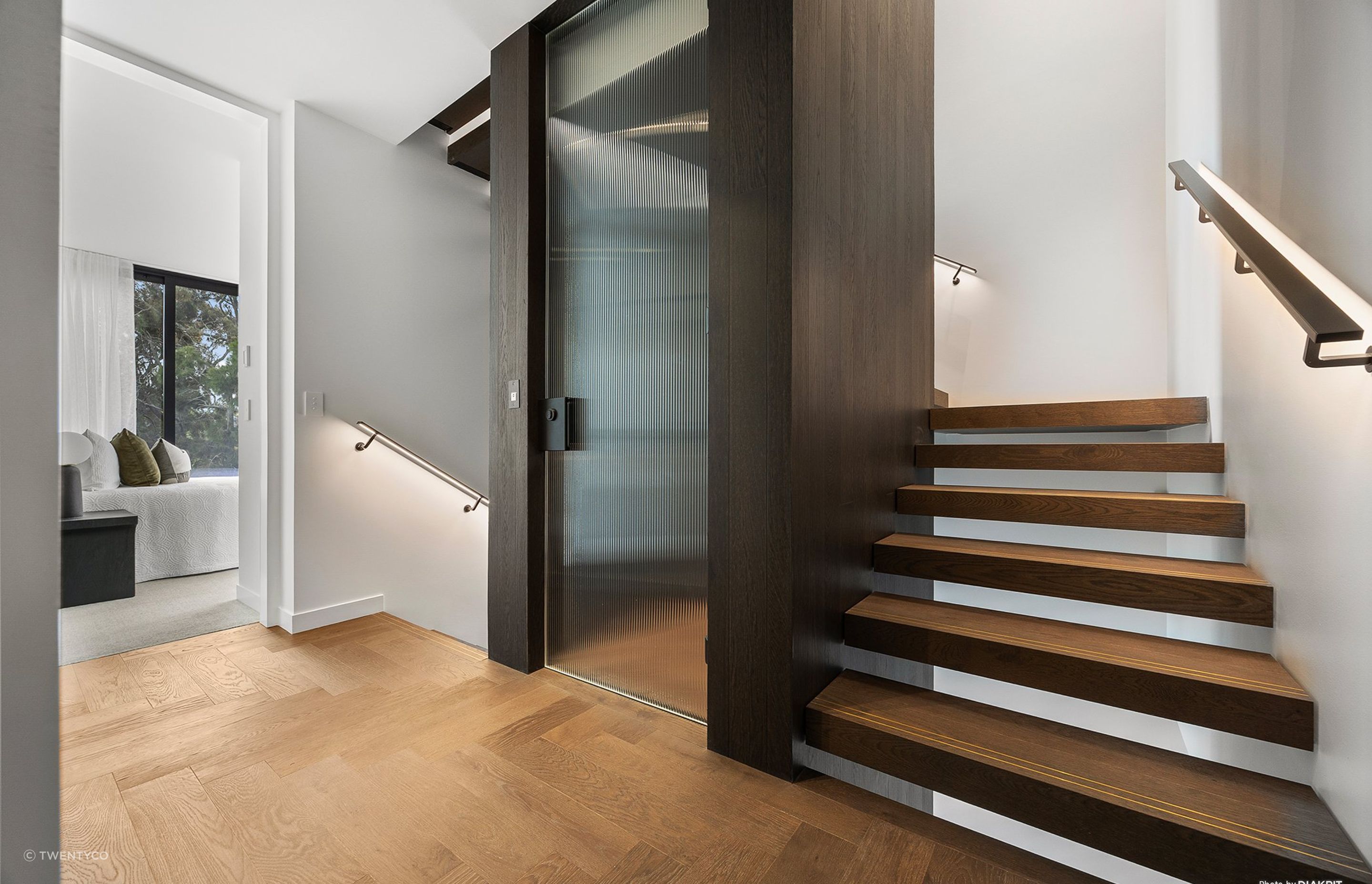 Stairwellandlift.jpg