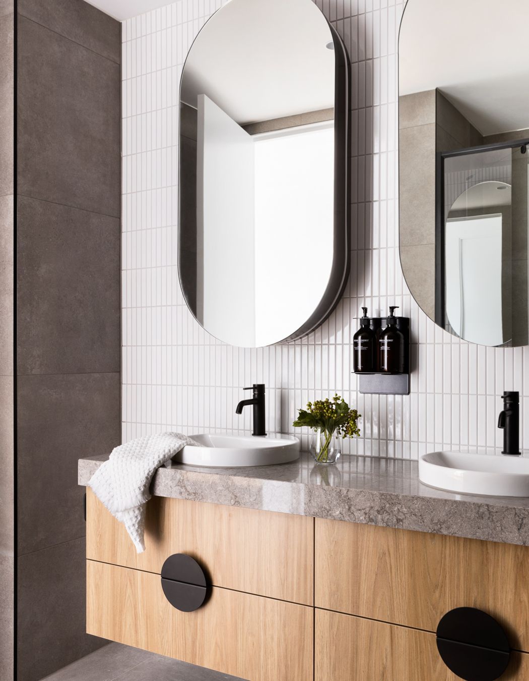 Swan Street Apartments