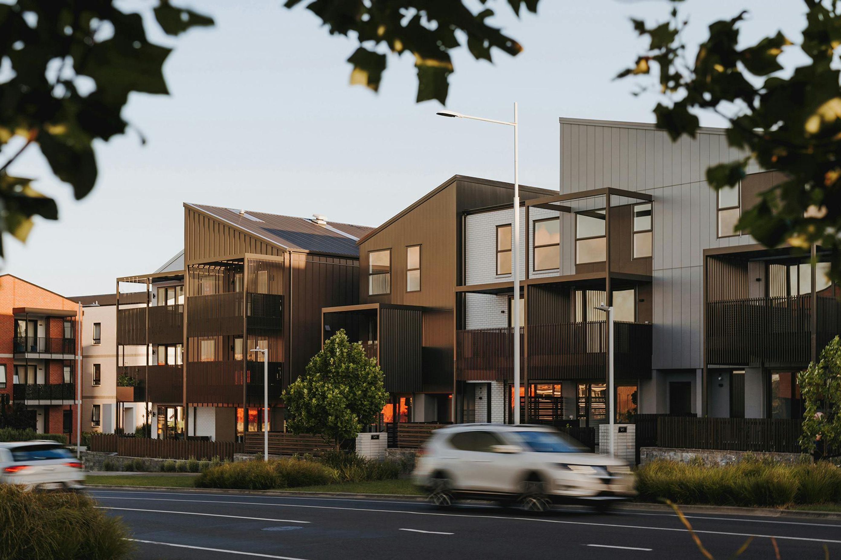 Te-Uru-Walk-up-TerracesTerraceMulti-unitConstrukt-ArchitectsAucklandStreet-View.jpg