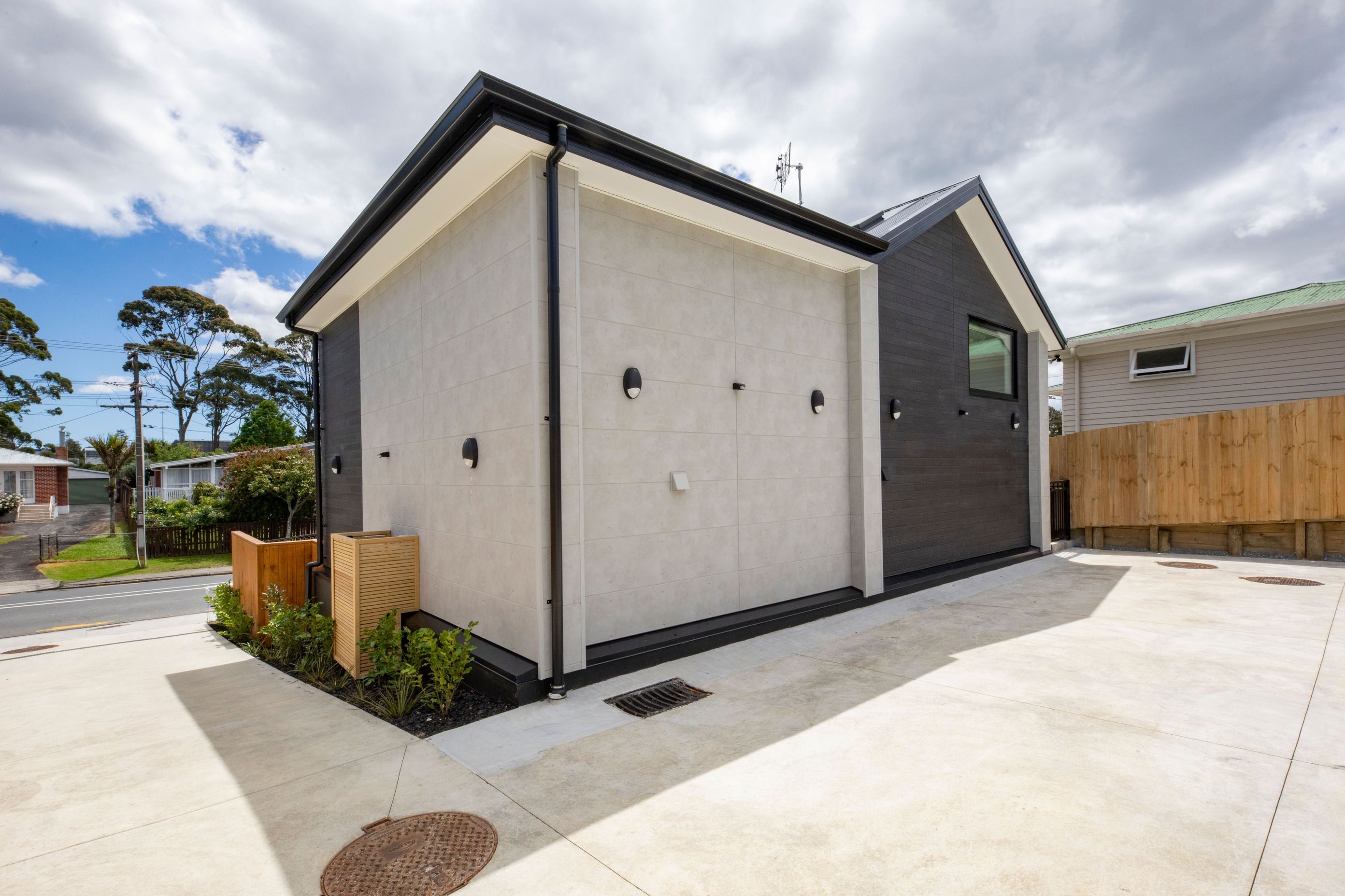 Multi-Unit Townhouse