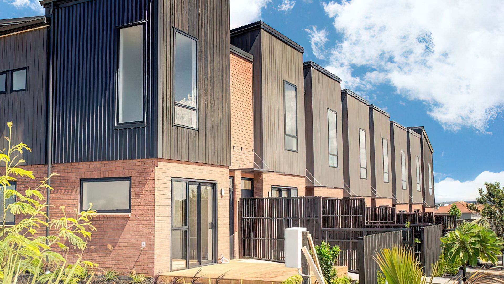 Airfield M2 Townhouses Hobsonville banner