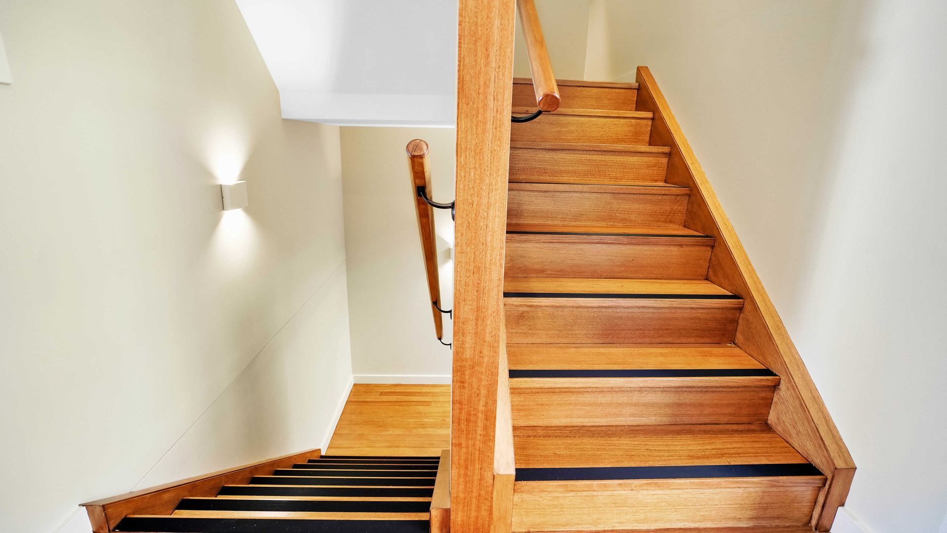 100 Margaret Street - Zanetto Builders video