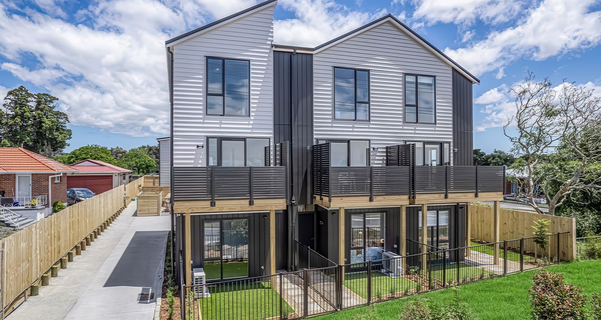 New Build At Claywest banner