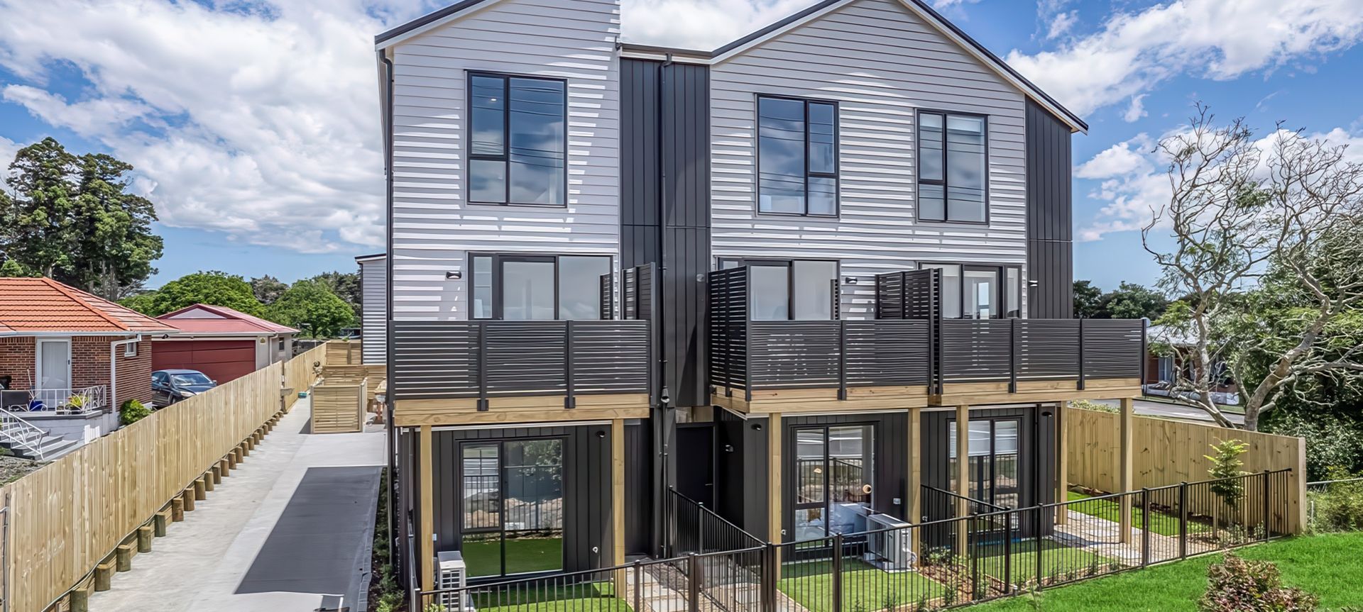 New Build At Claywest banner