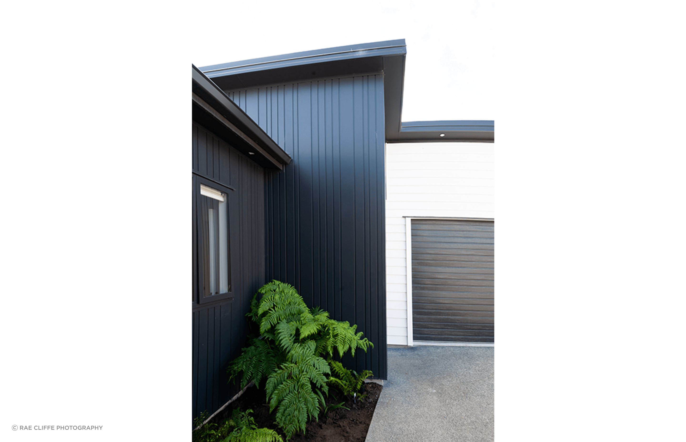 Nuwall Vertical Powdercoated Aluminium