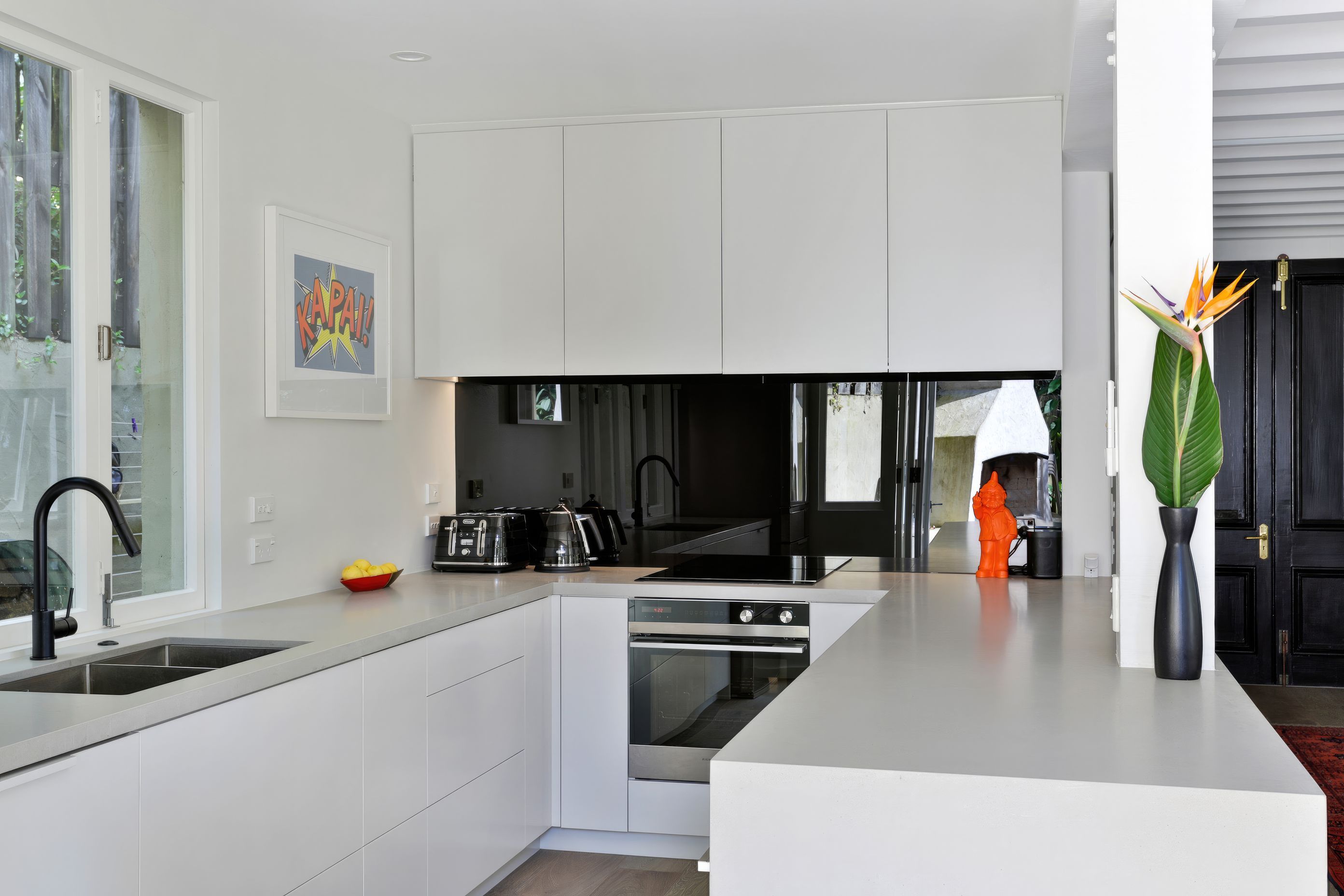 upPonsonby-Townhouse-Kitchen-design78A3153-fix-standard-scale-150x-v4.jpg