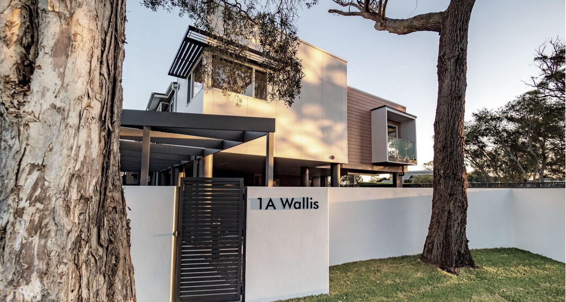 WALLIS AVE – CANTON BEACH banner