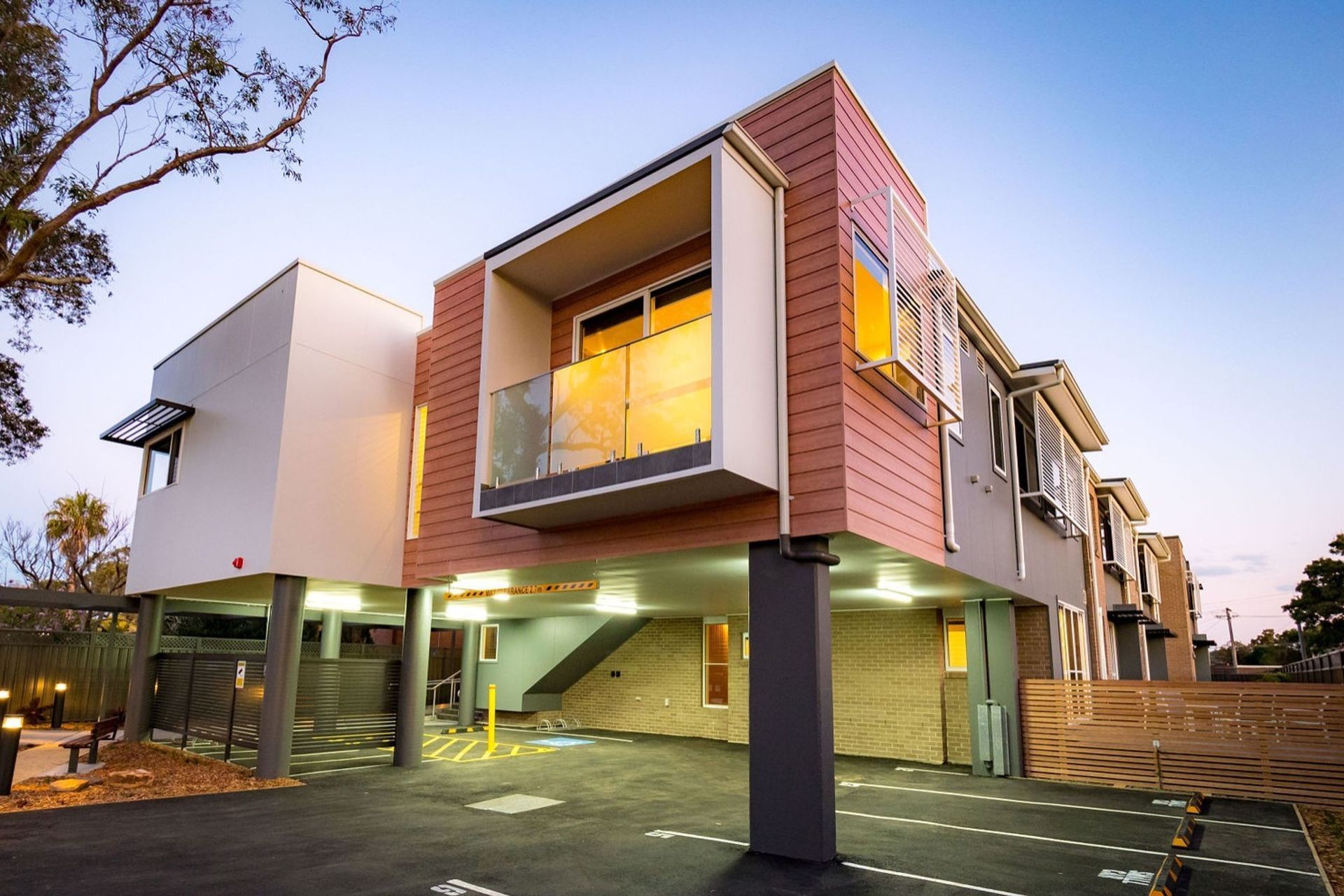 WALLIS AVE – CANTON BEACH