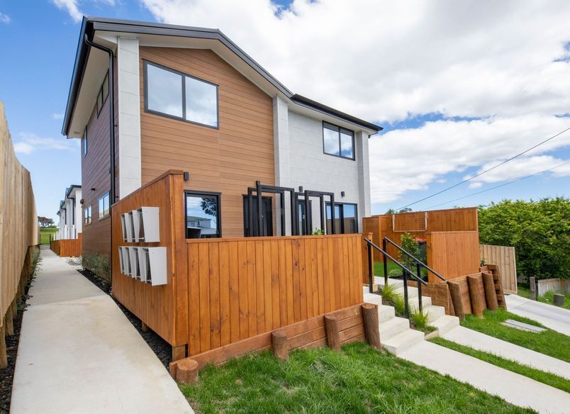 Multi-Unit Townhouse