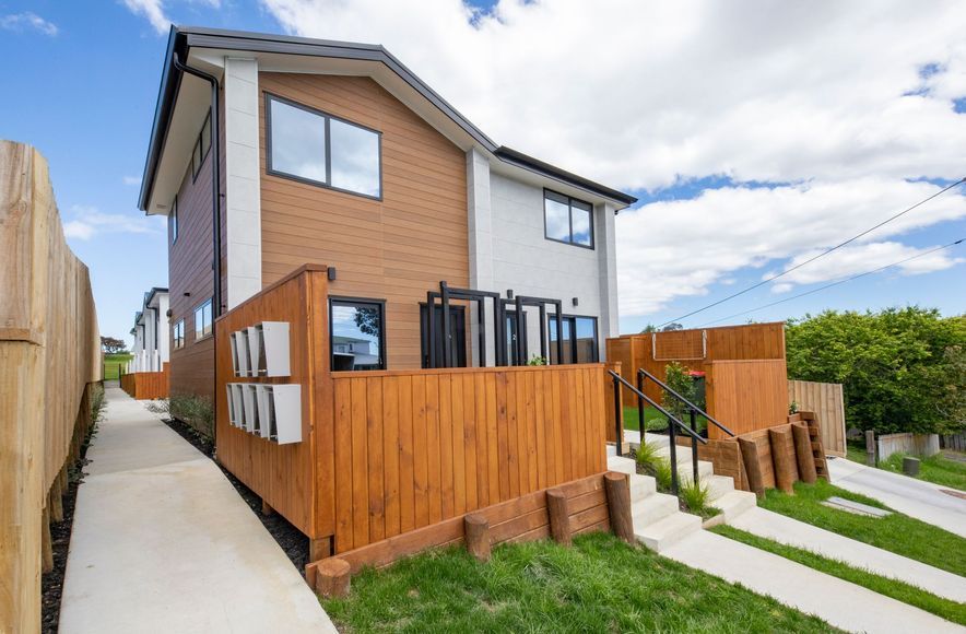 Multi-Unit Townhouse