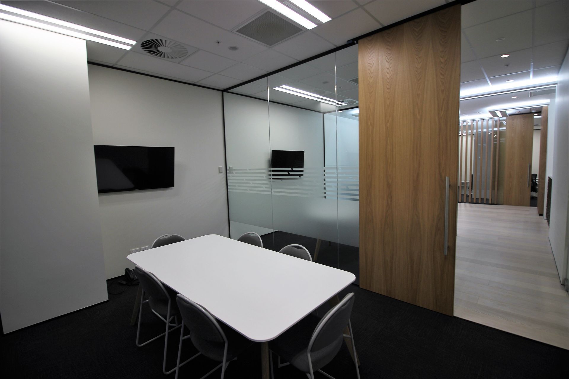 Barfoot &amp; Thompson (Highbrook)