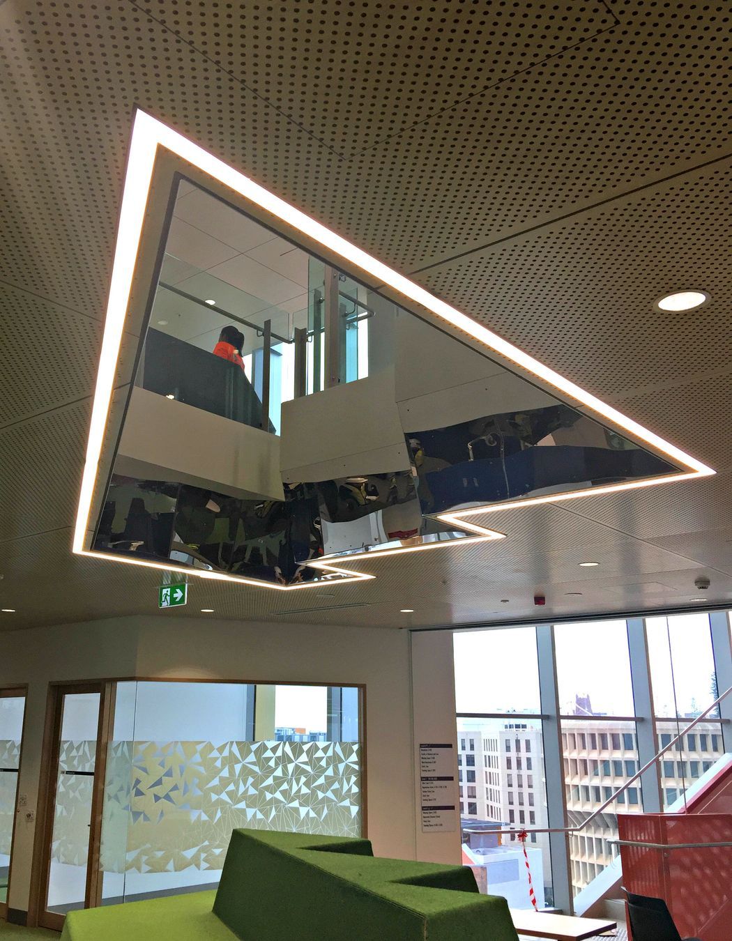 NeW Space