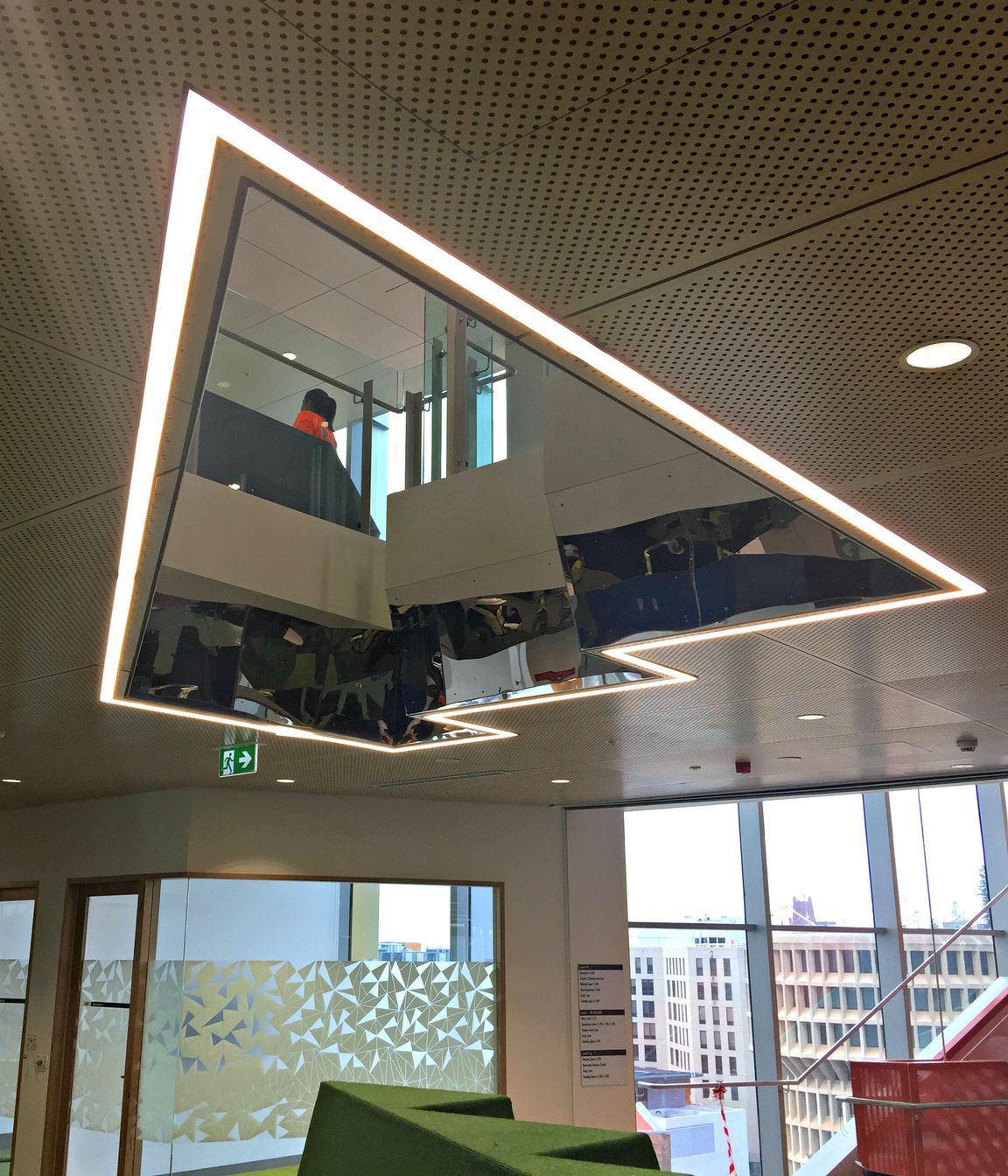 NeW Space