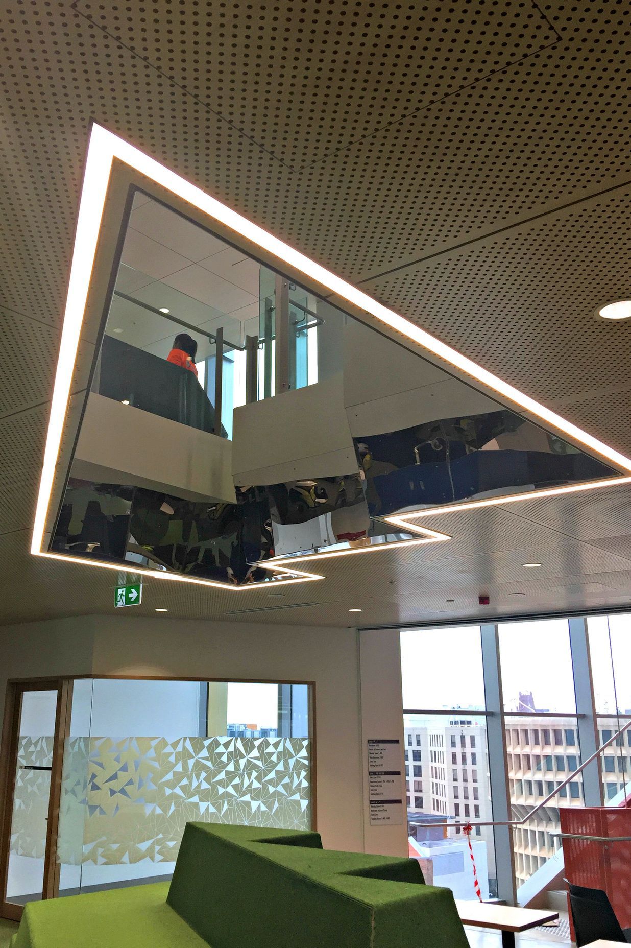 NeW Space