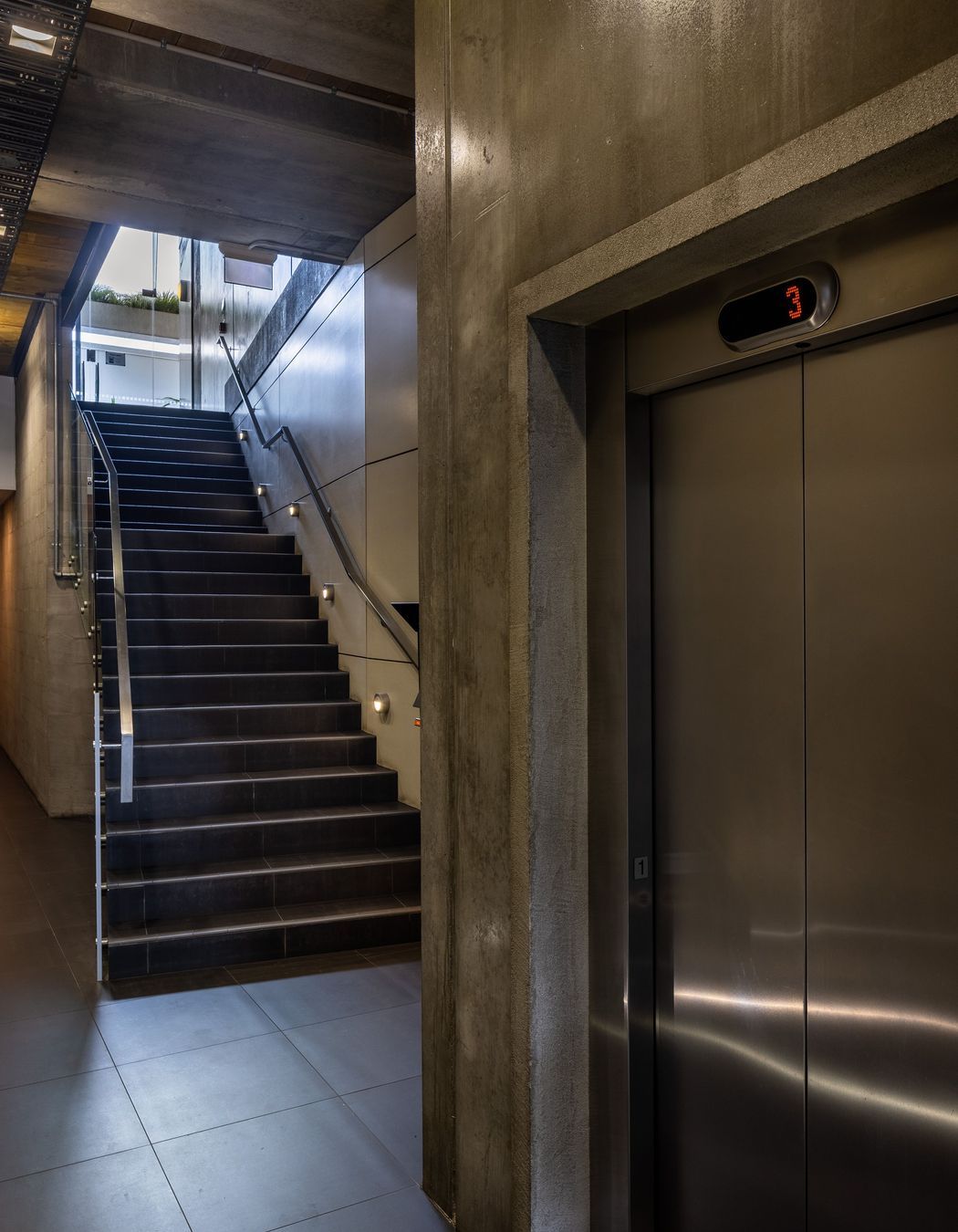 13-15-TEED-STREETGROUND-FLOOR-STAIRSPaul-McCreadie8.jpg