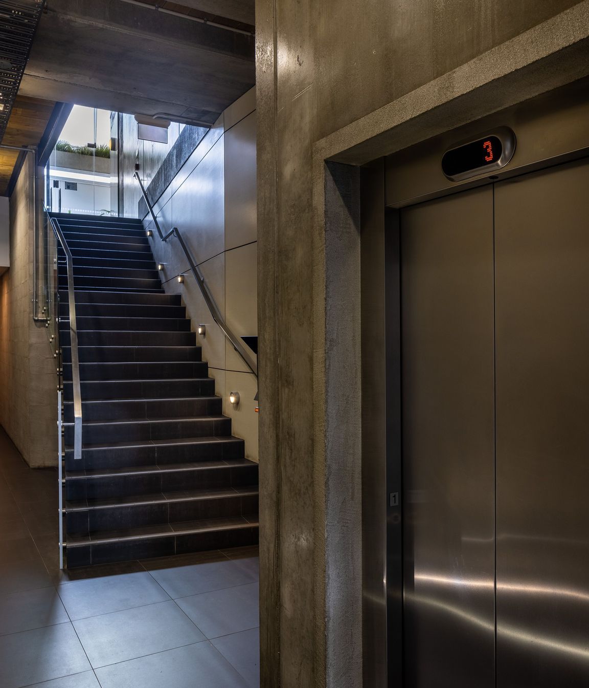 13-15-TEED-STREETGROUND-FLOOR-STAIRSPaul-McCreadie8.jpg