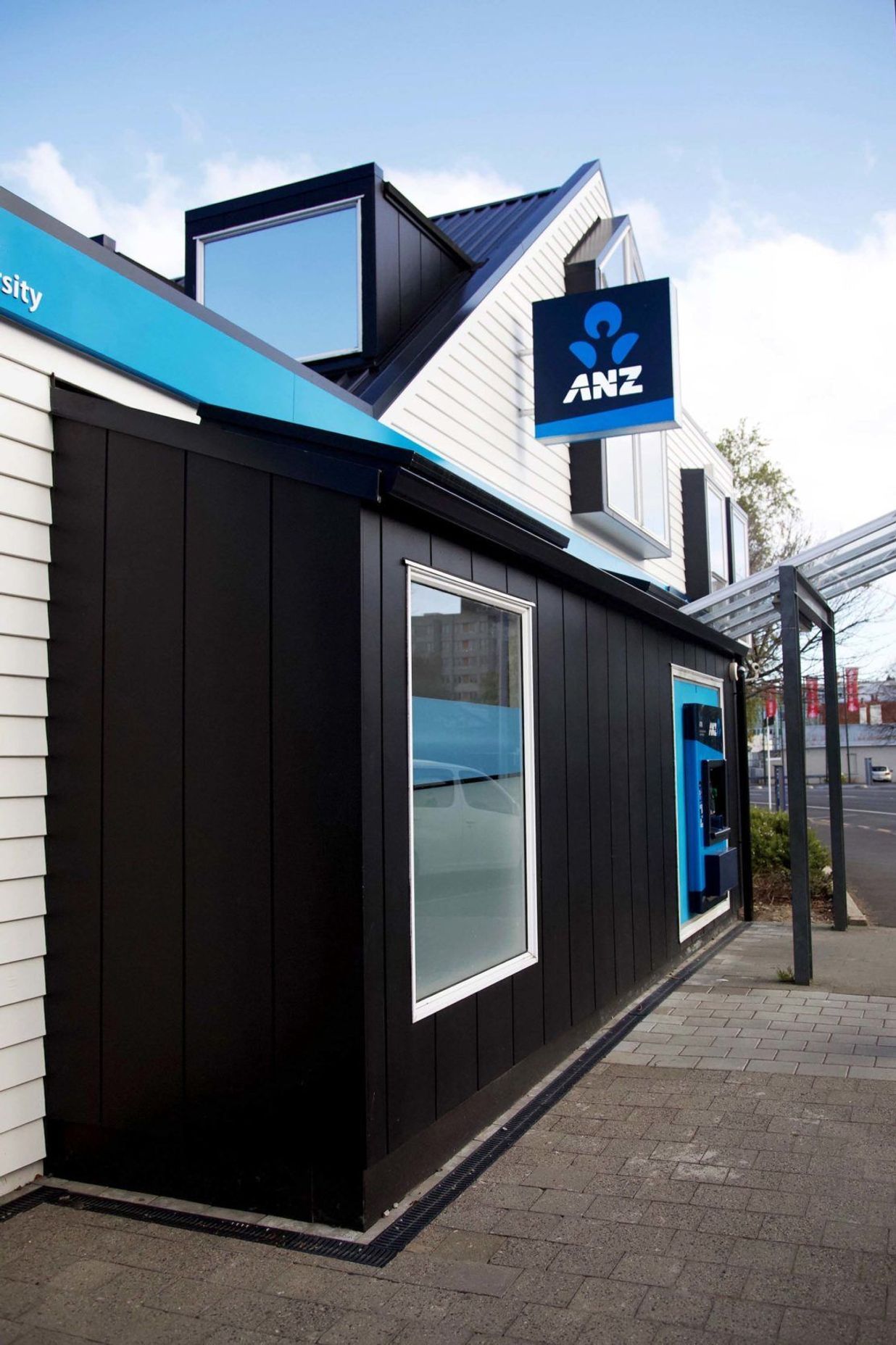 ANZ
