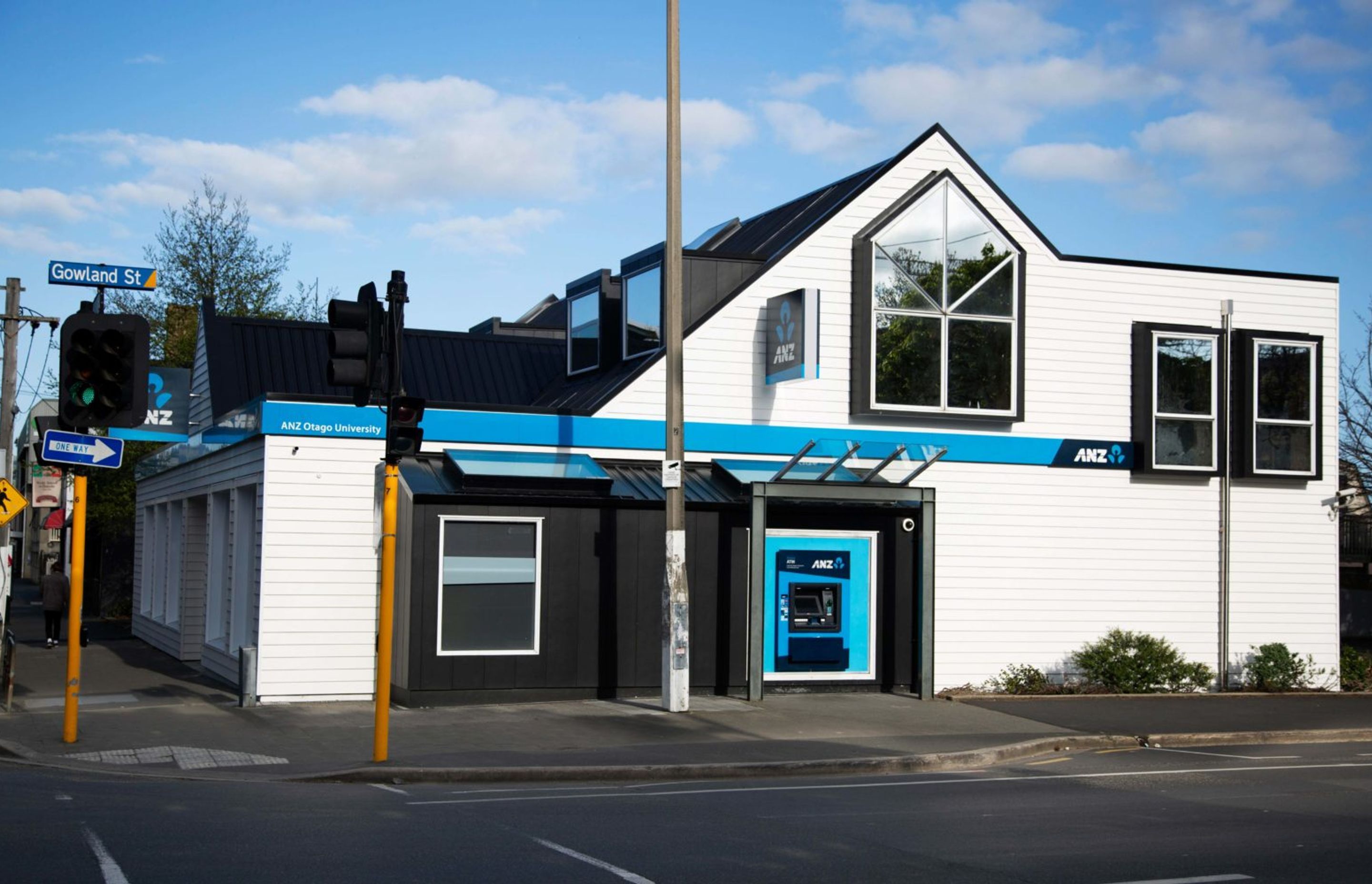 ANZ
