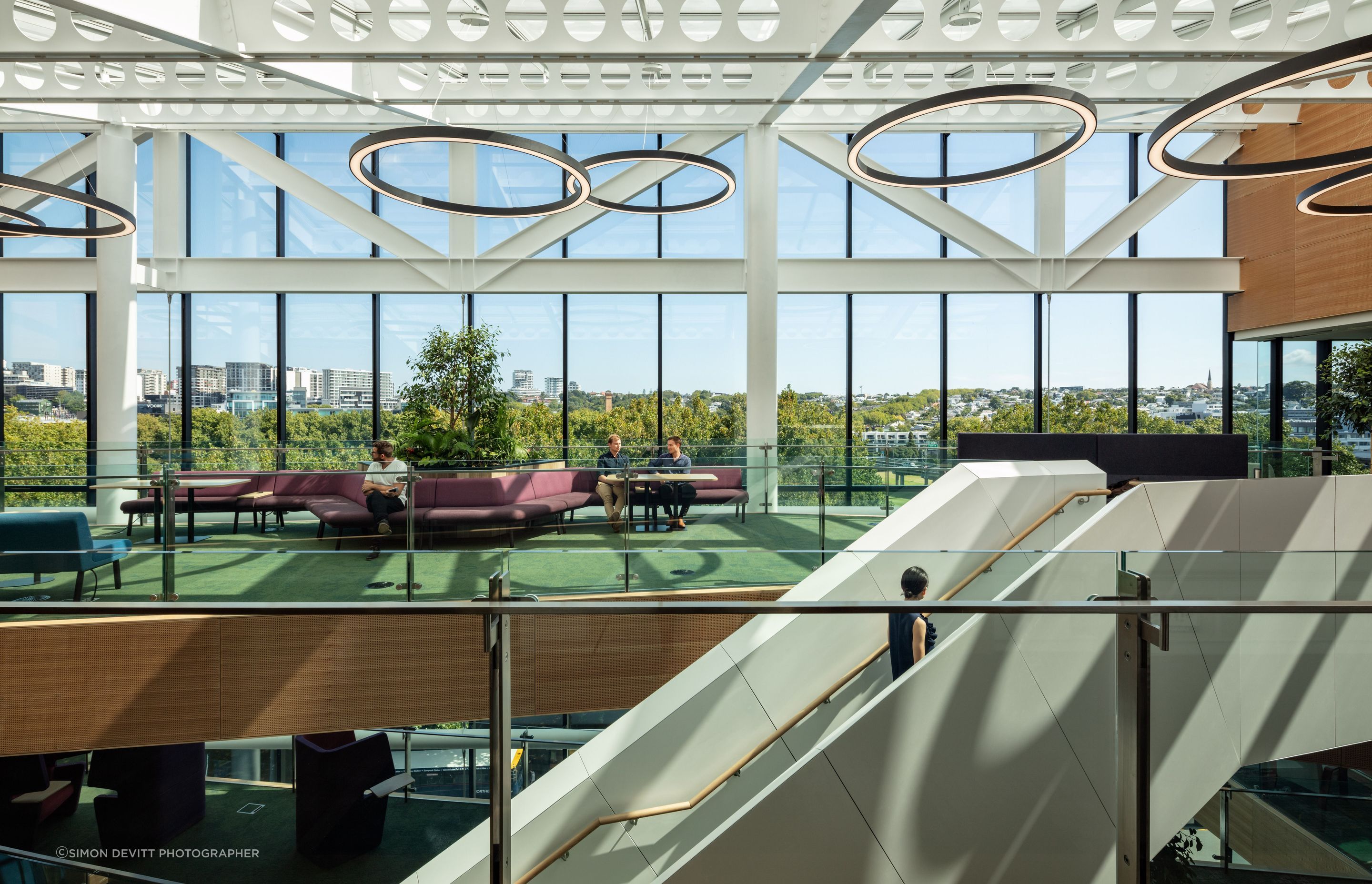 By positioning the atrium on the southern facade, the architects have created a highly flexible floorplate, which will allow future tenants to add inter-tenancy stairs if they wish to connect floors together.