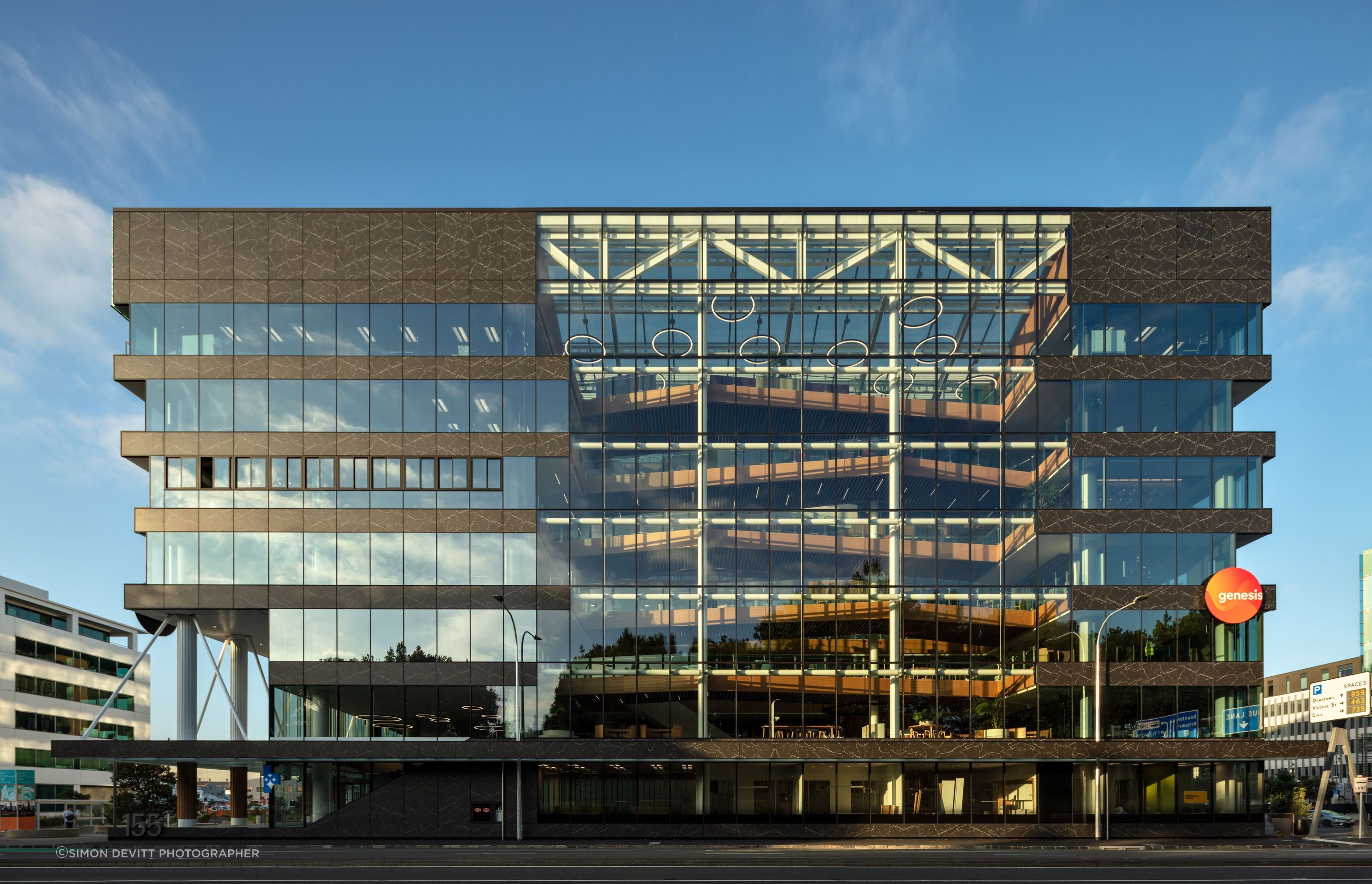 The southern facade fronts onto Fanshawe Street with the view towards Victoria Park and the CBD beyond. Passersby can get a real sense of the atrium with it's offset bridges linking the floors.