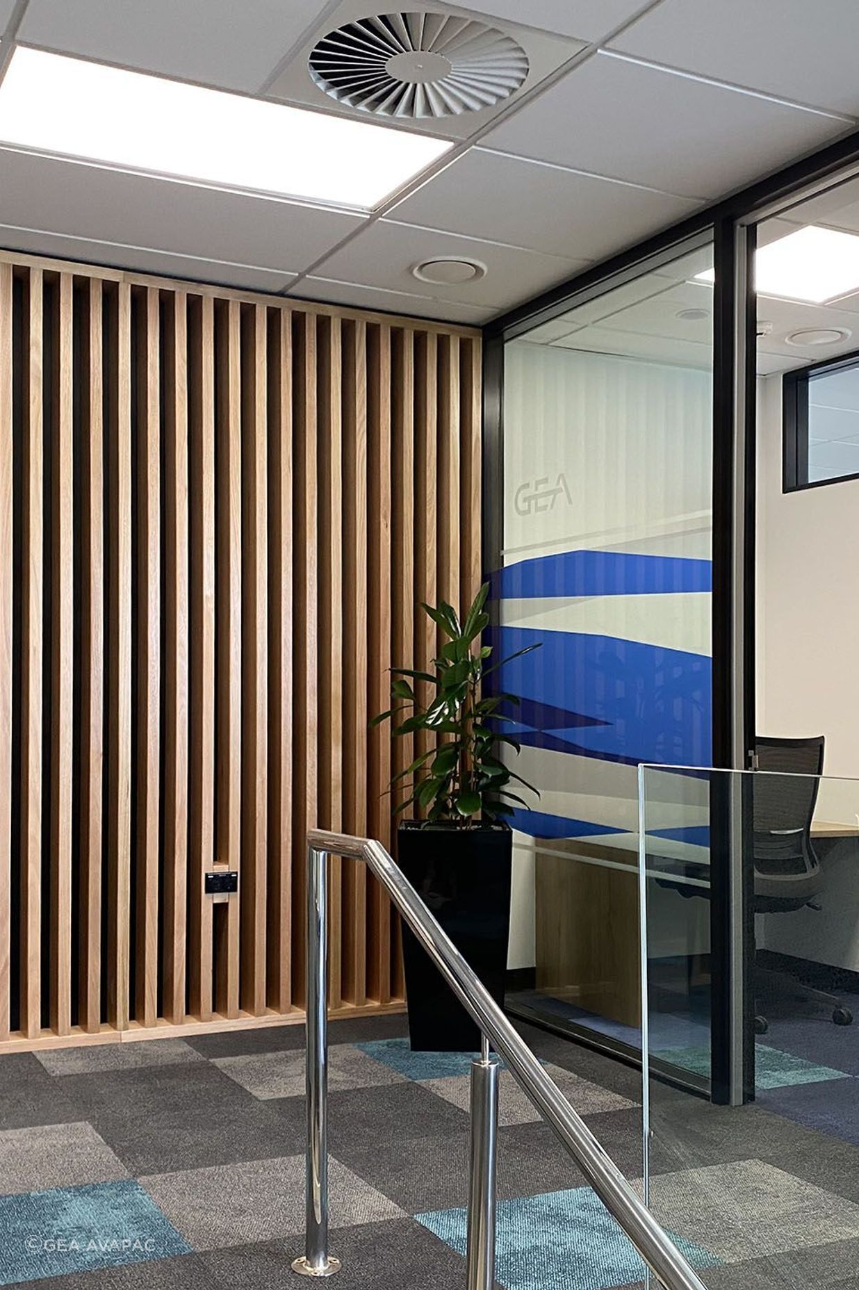 64c71abfa946980a445d9757GEA-interior-2.jpg