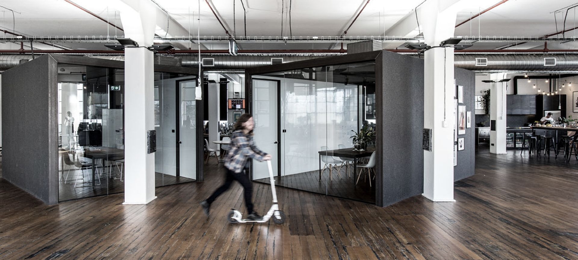 99 Designs Work Space banner