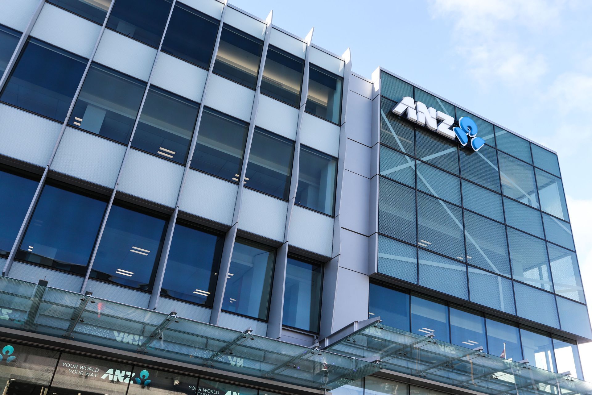 ANZ (Triangle Building)