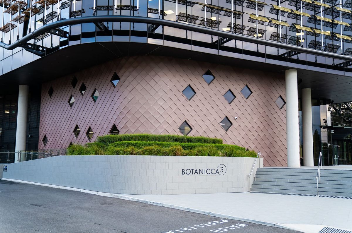 Botanicca 3