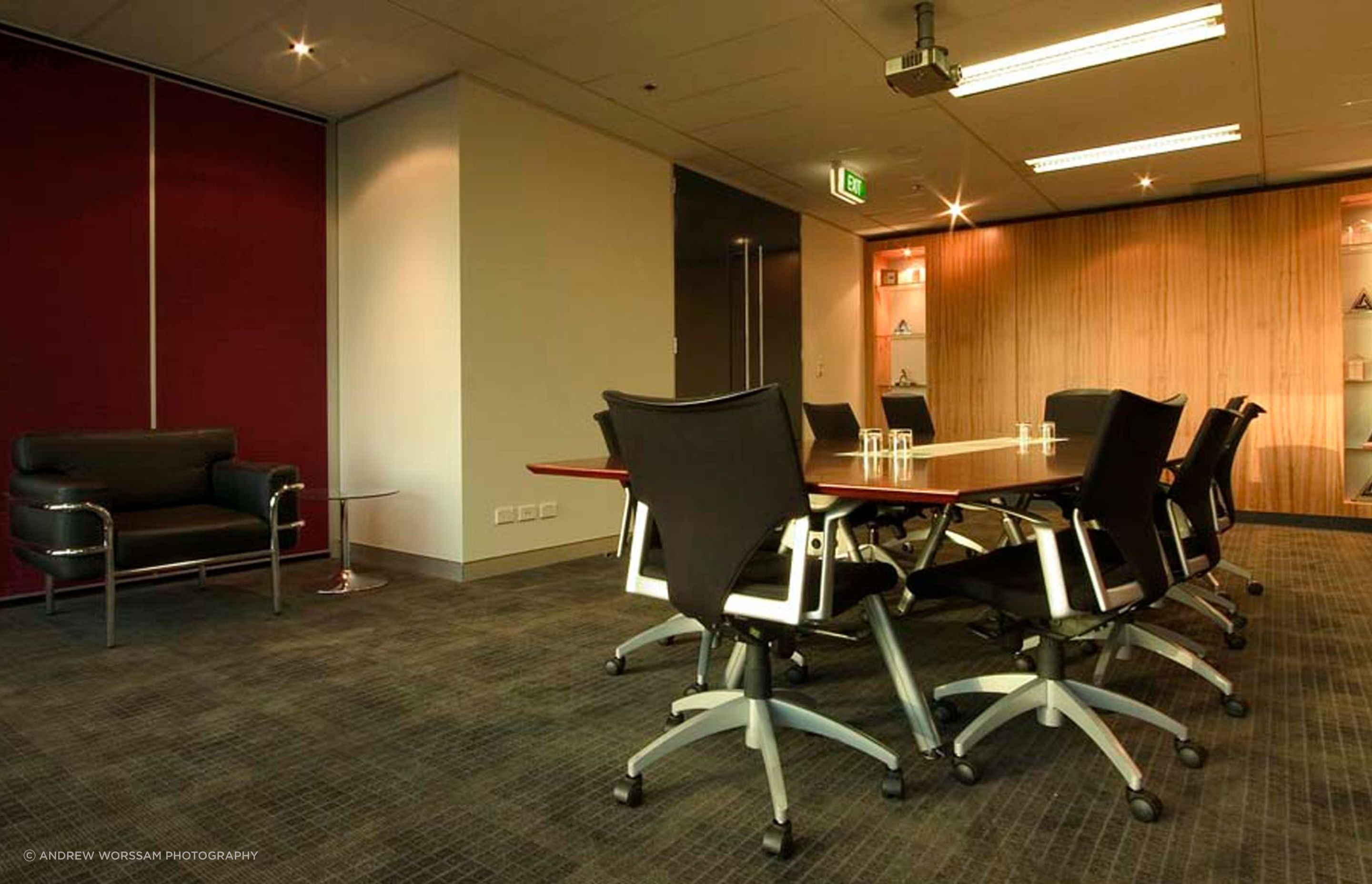 COMMERCIAL-OFFICE3.jpg