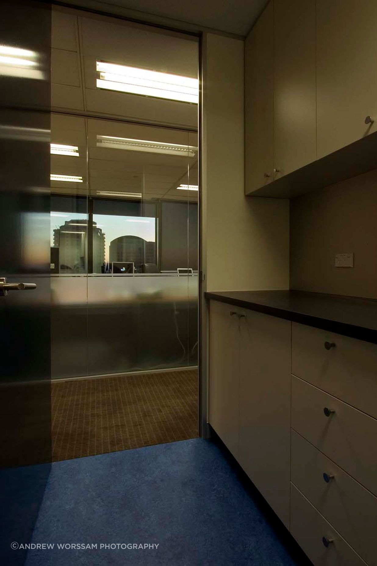 COMMERCIAL-OFFICE6.jpg
