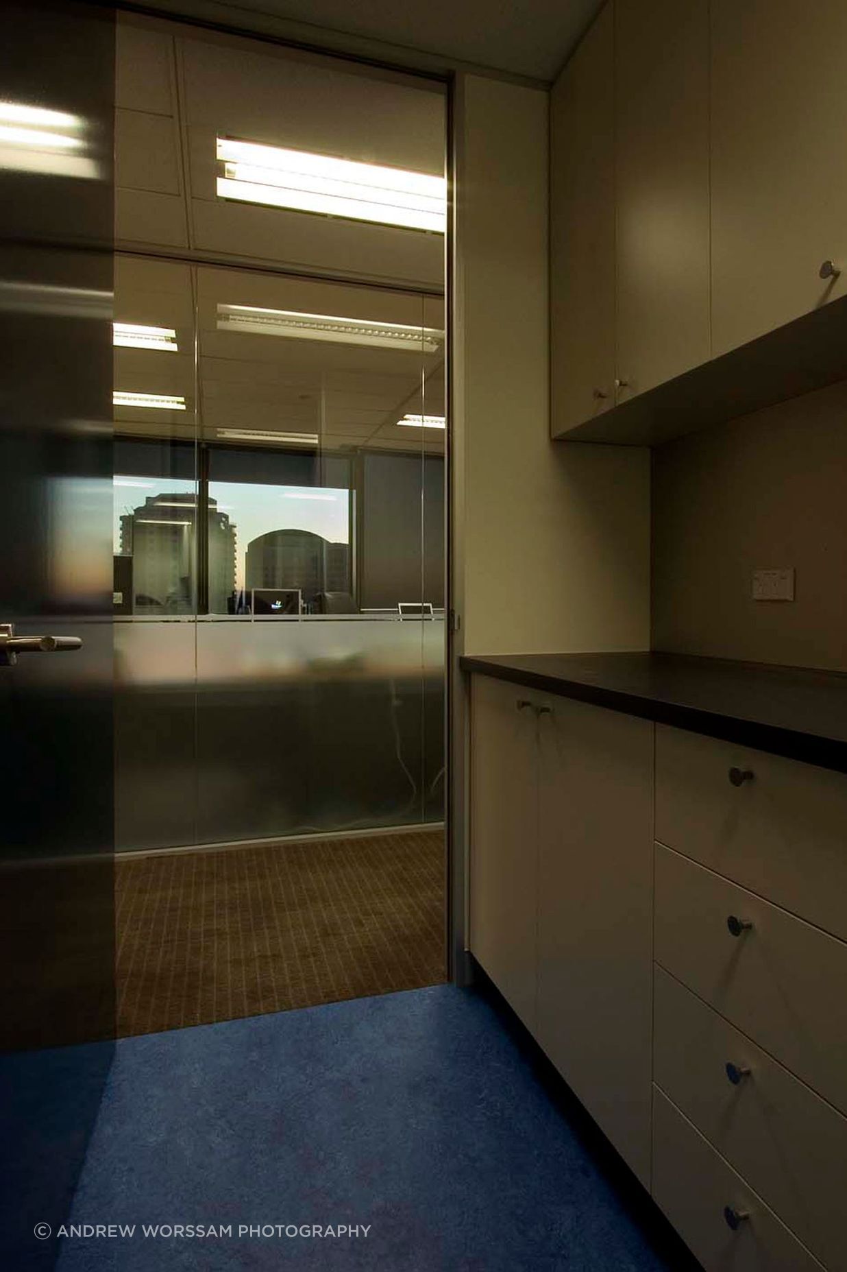 COMMERCIAL-OFFICE6.jpg
