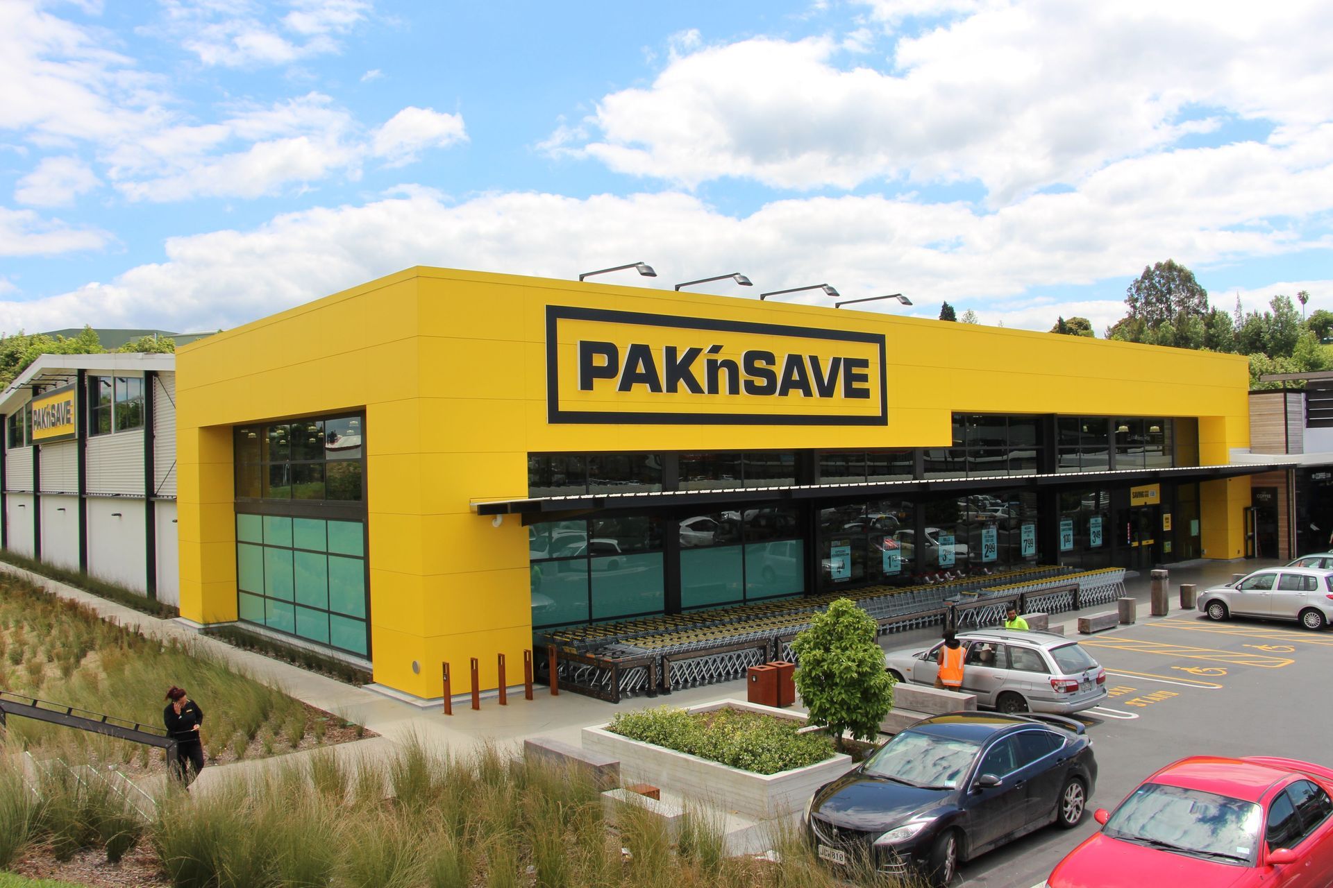 Crossing stage Pak'n'Save