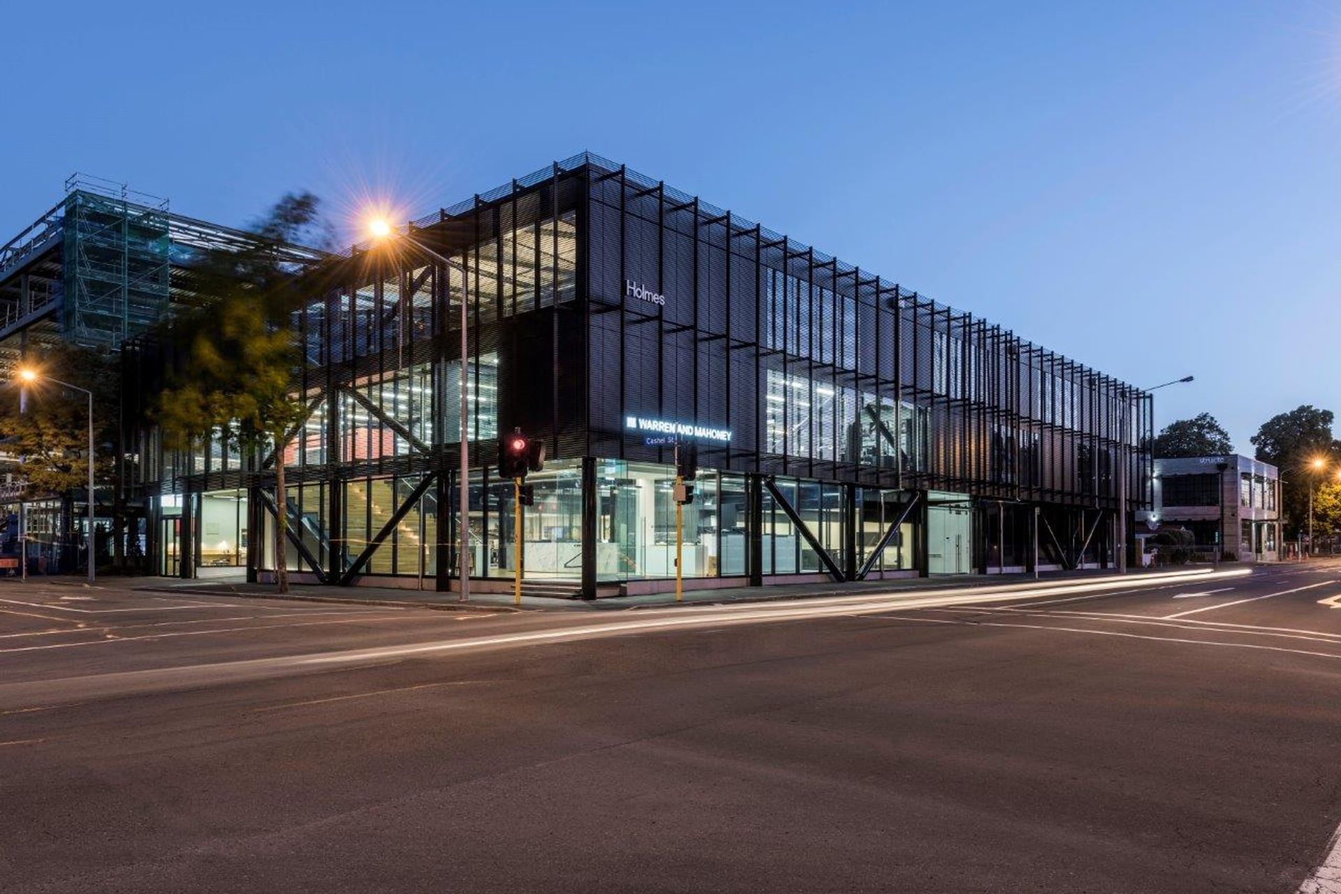 Warren &amp; Mahoney Fit Out