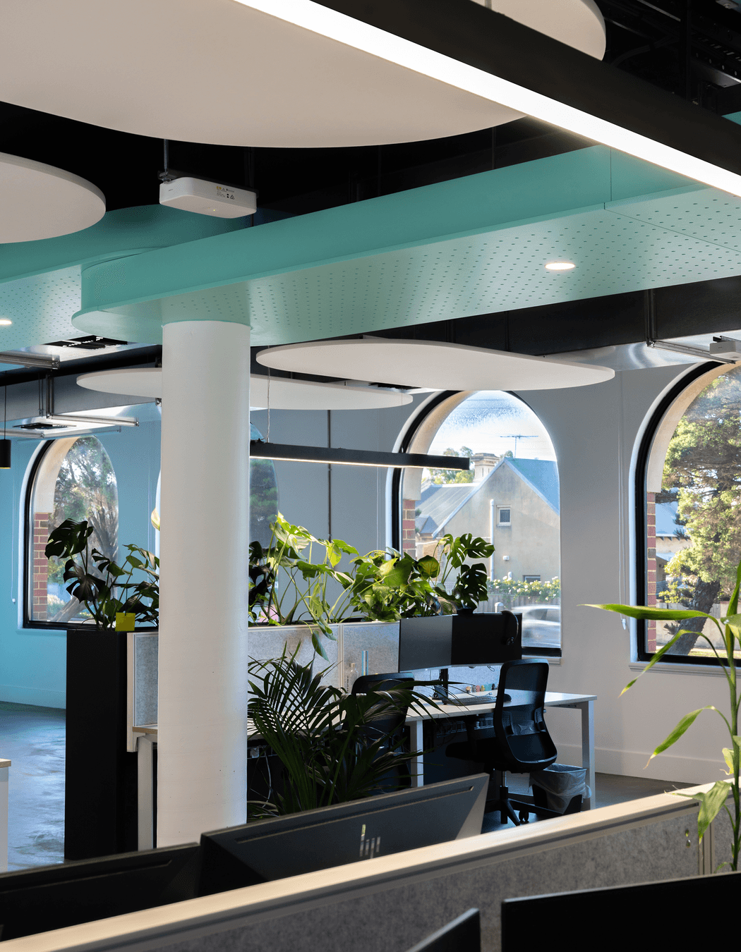 Photography: Andrew Purvis & Unios Lighting