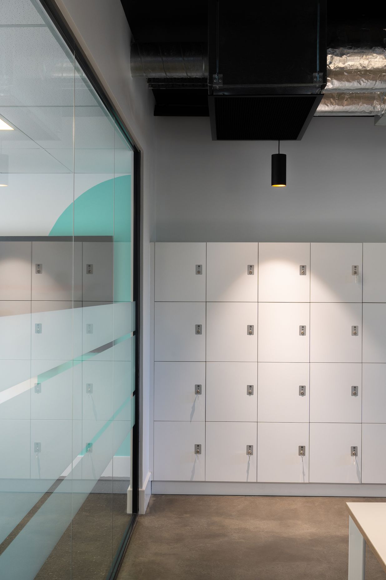 Photography: Andrew Purvis & Unios Lighting